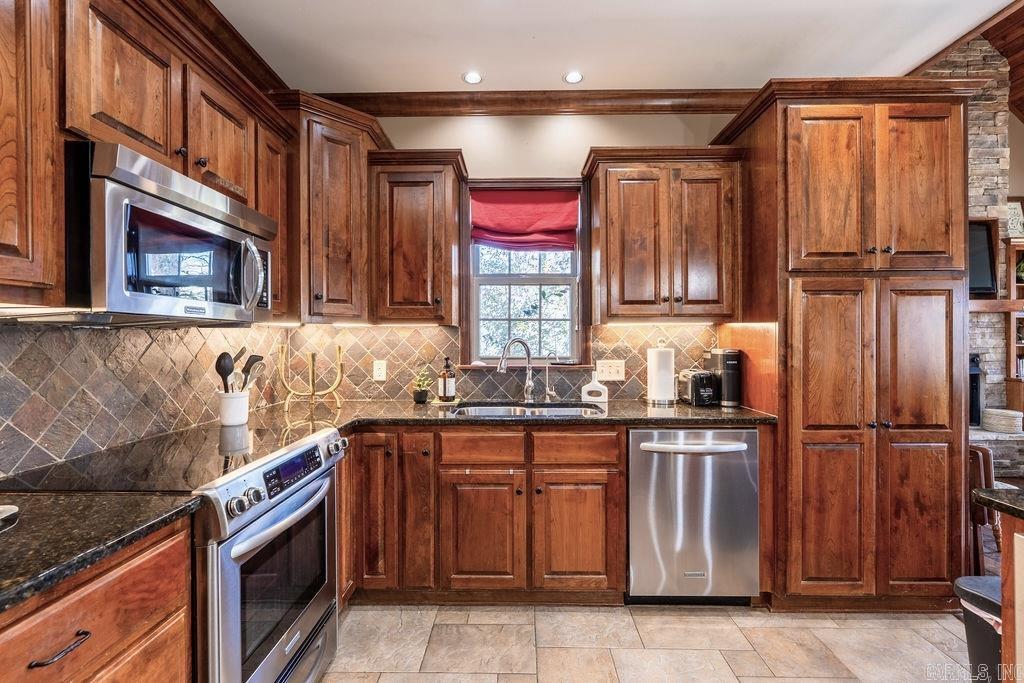 644 Hidden Valley  Wilburn, AR