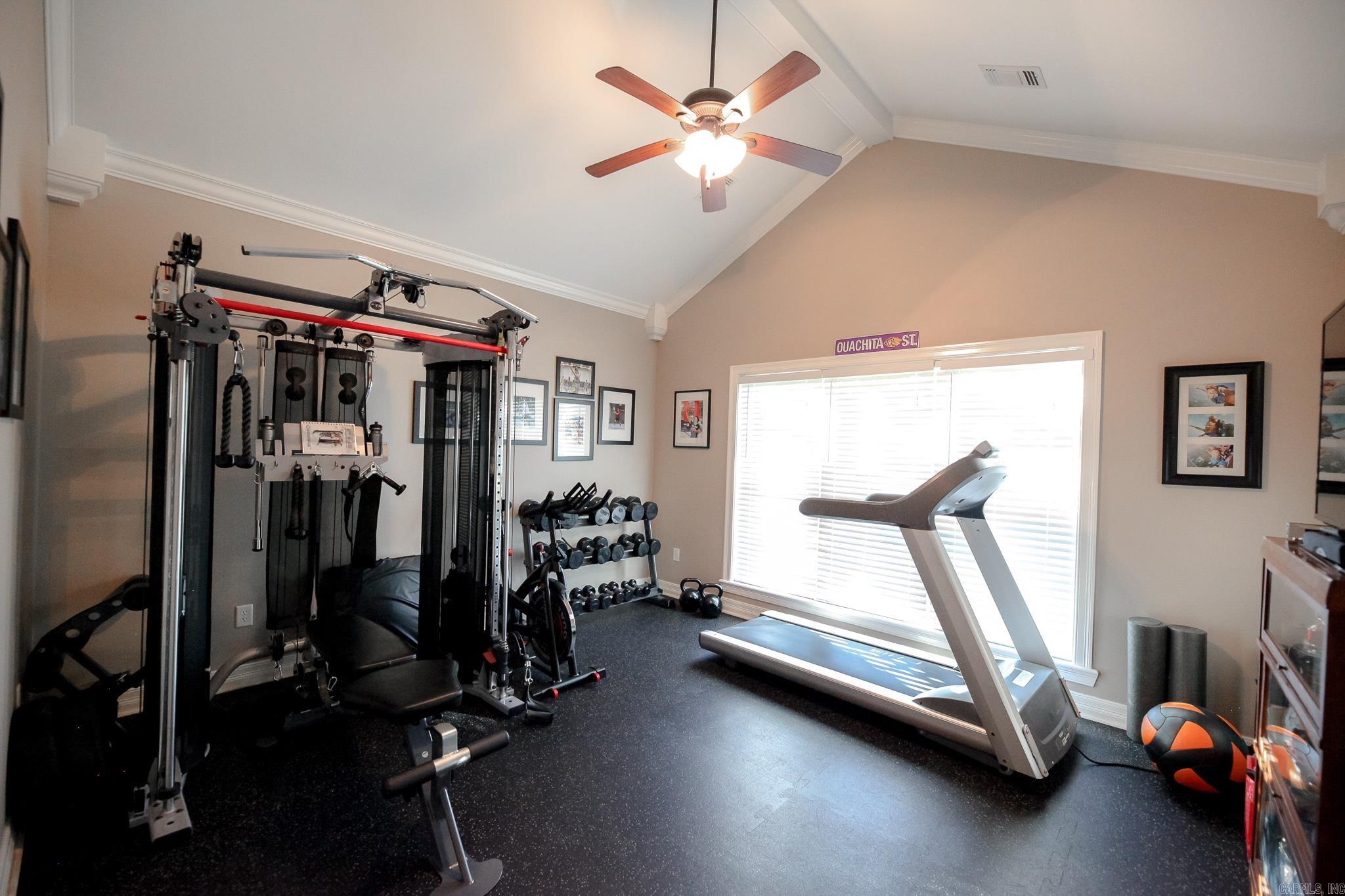 158 Pine Needles Dr  El Dorado, AR