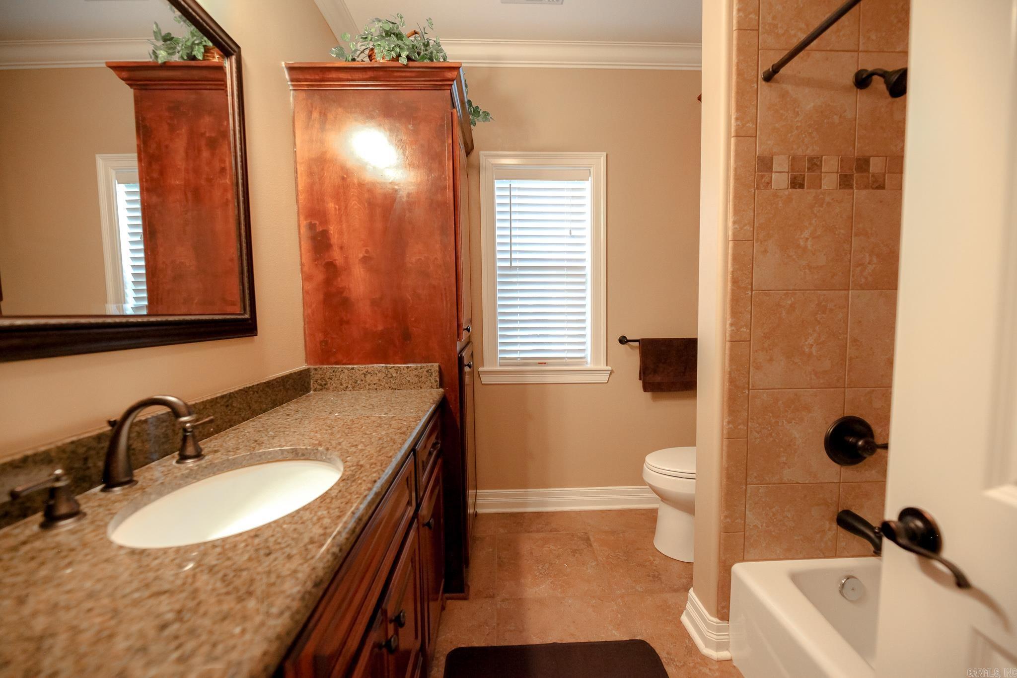 158 Pine Needles Dr  El Dorado, AR