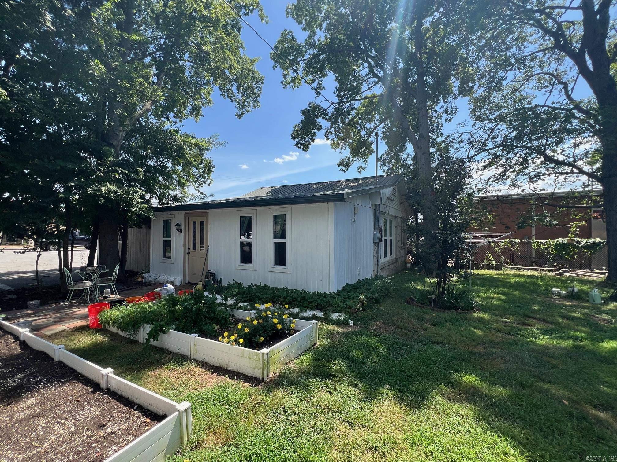 476 E Boswell  Batesville, AR