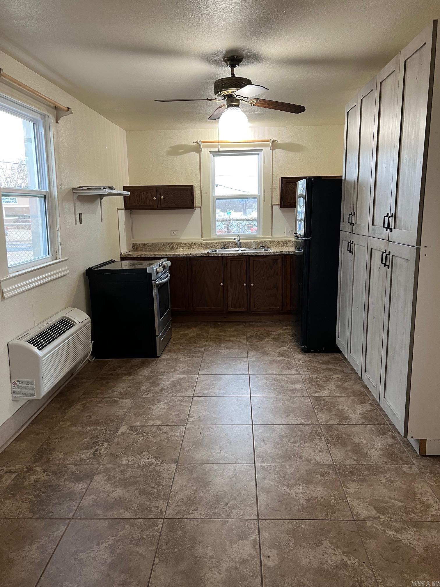 476 E Boswell  Batesville, AR