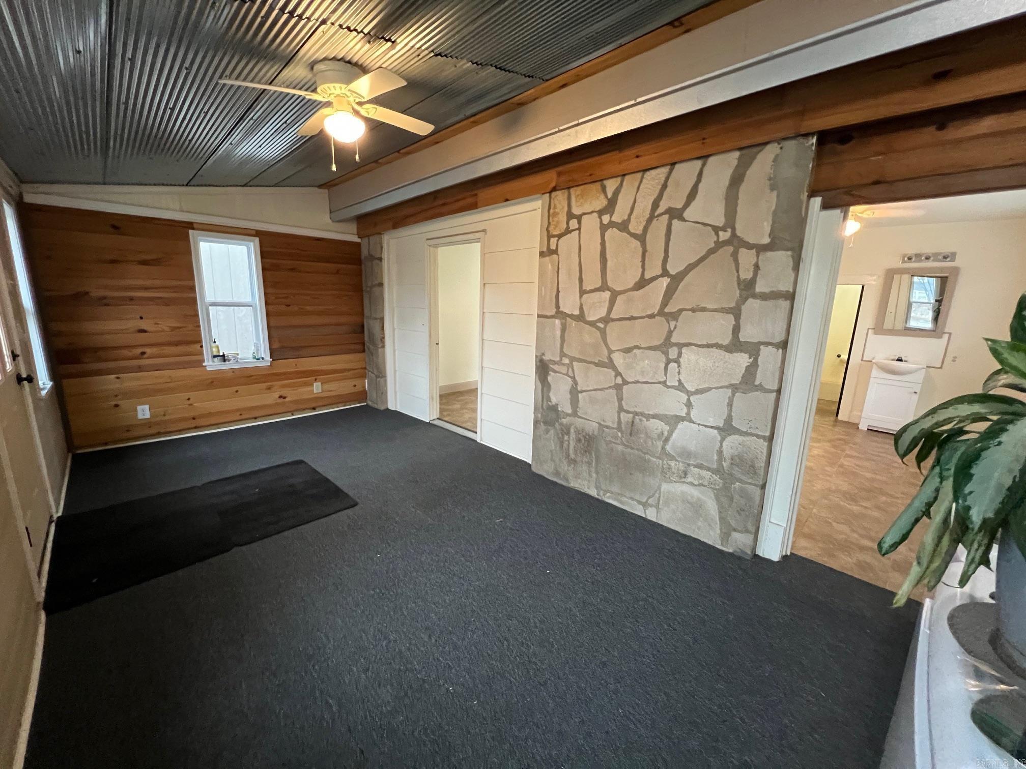 476 E Boswell  Batesville, AR