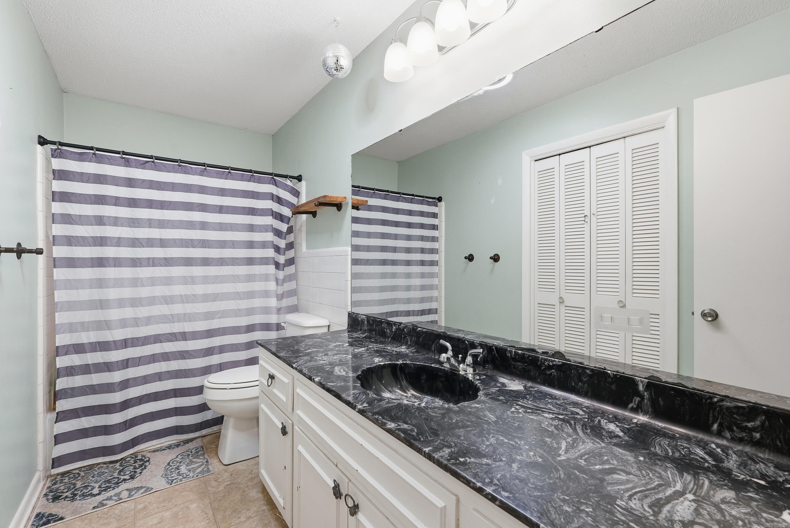 2010 Old Forge Dr  Little Rock, AR