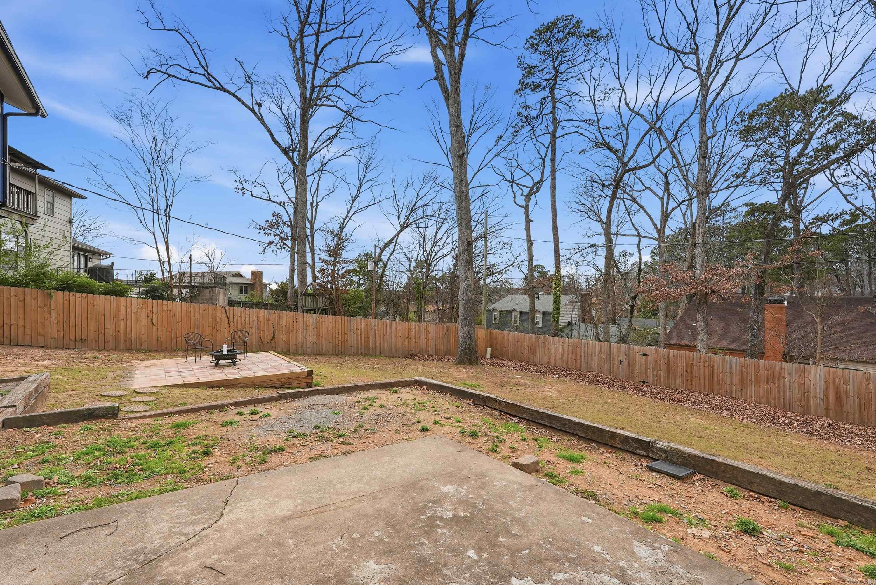 2010 Old Forge Dr  Little Rock, AR