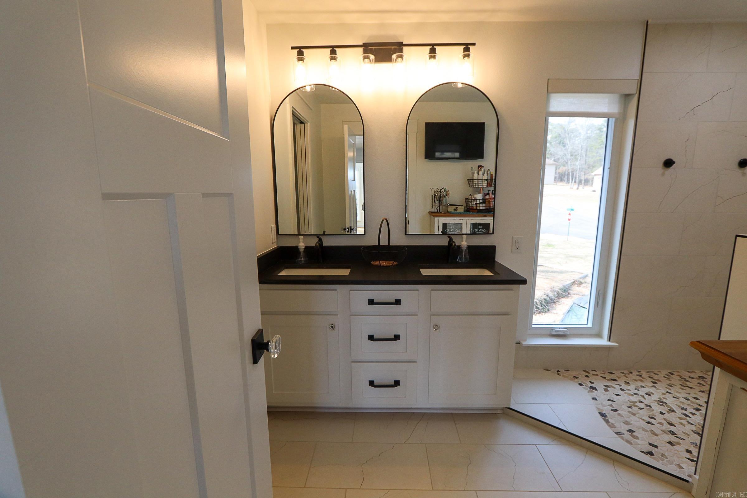 314 View Dr.  Shirley, AR