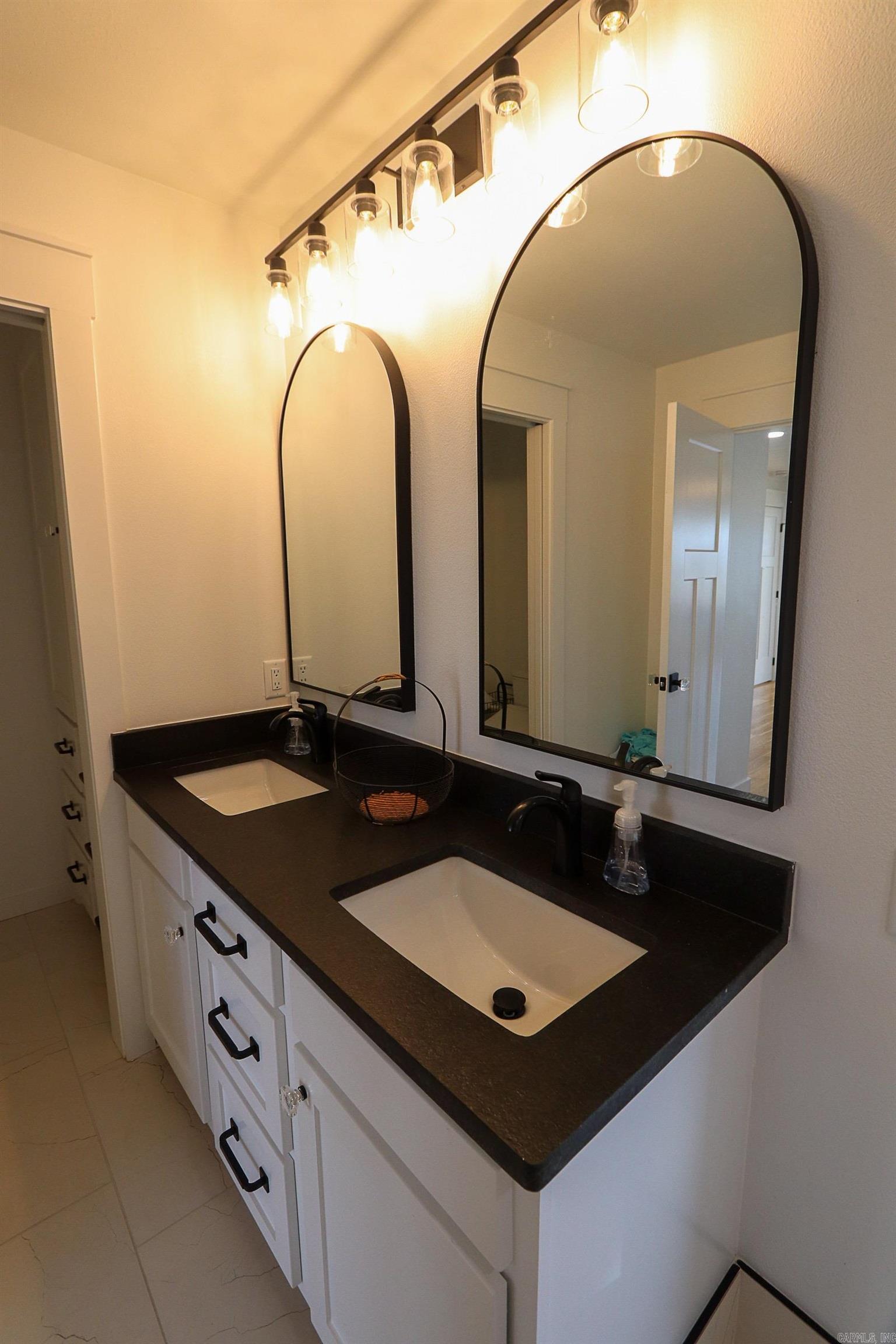 314 View Dr.  Shirley, AR