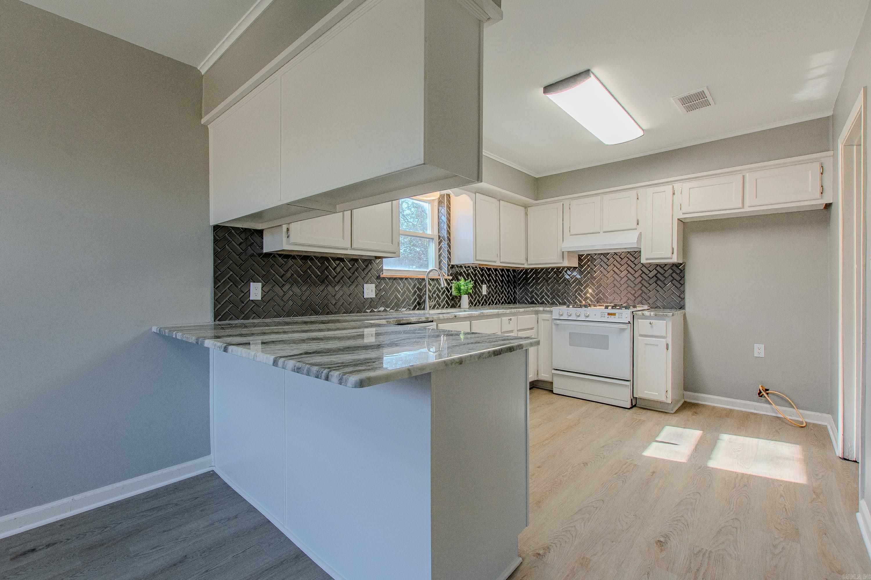 23 Creekridge  Sherwood, AR