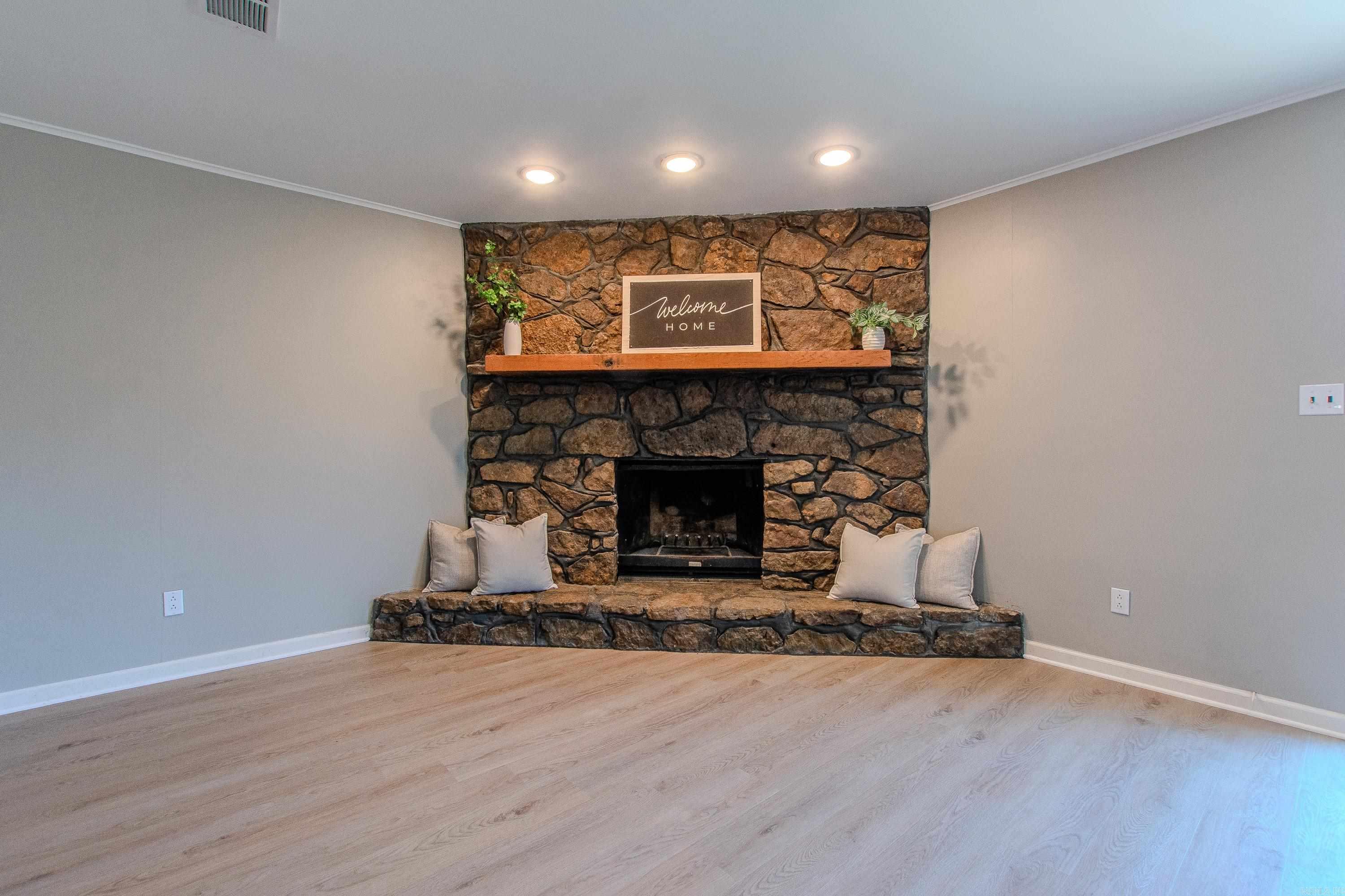 23 Creekridge  Sherwood, AR