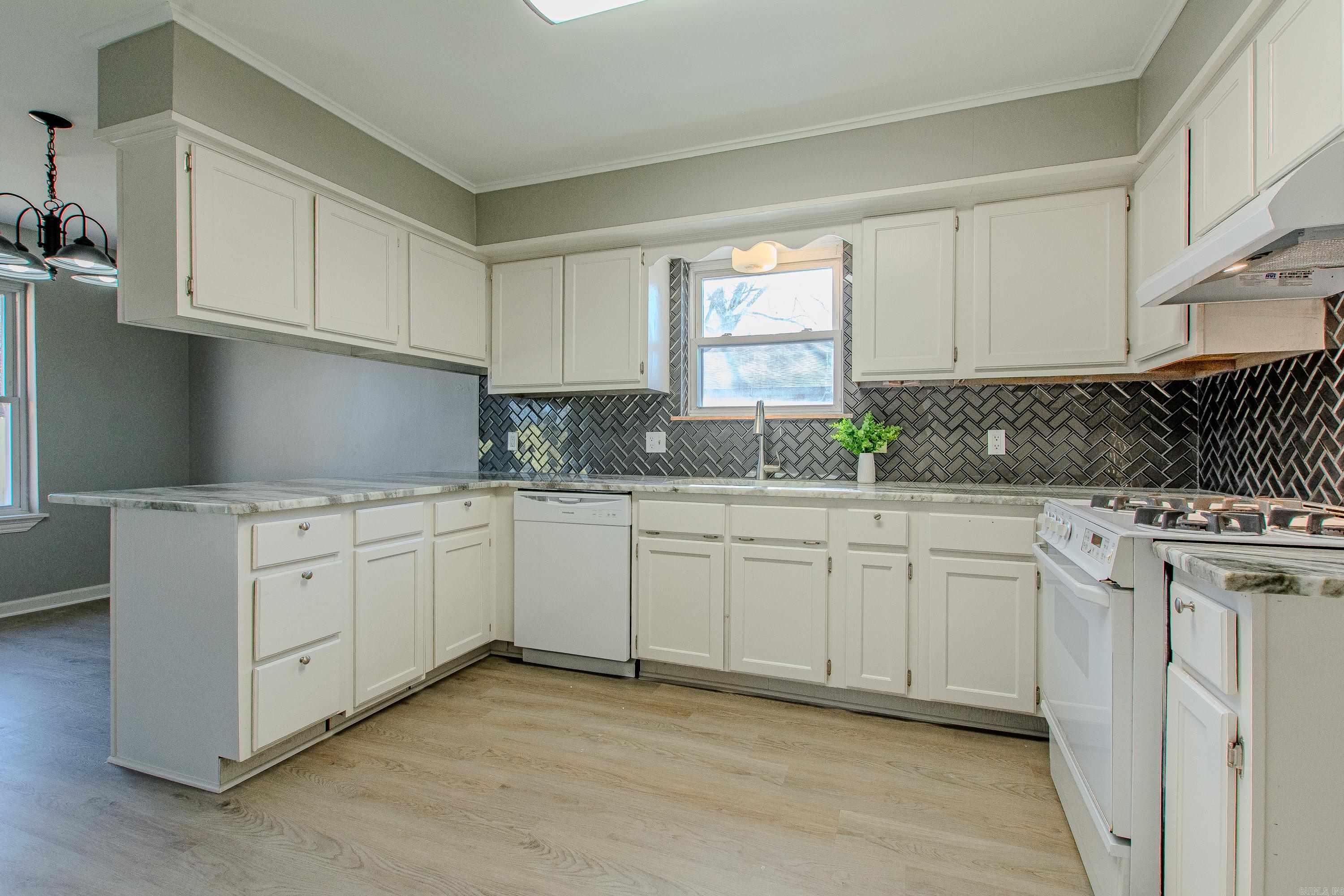 23 Creekridge  Sherwood, AR