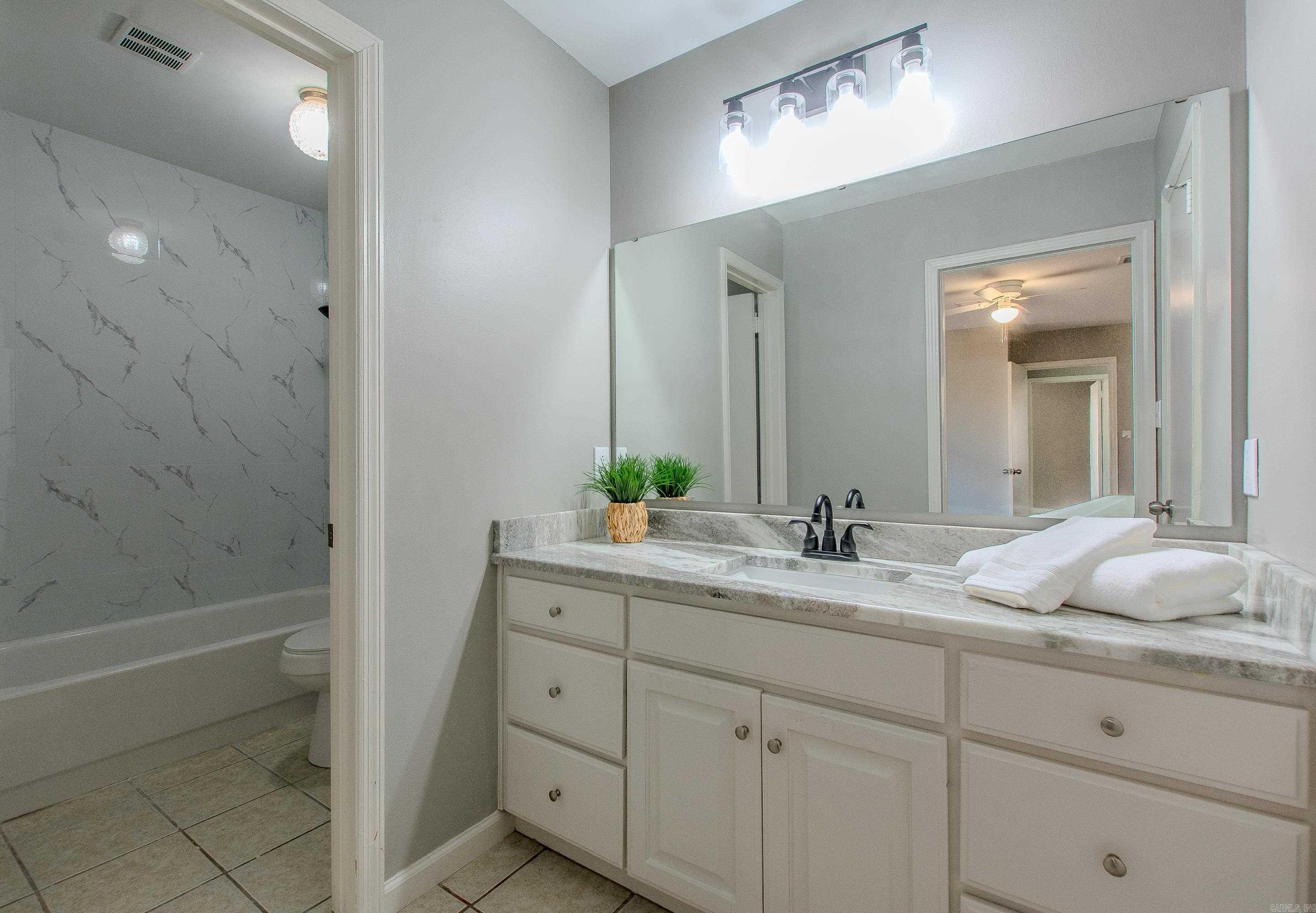 23 Creekridge  Sherwood, AR