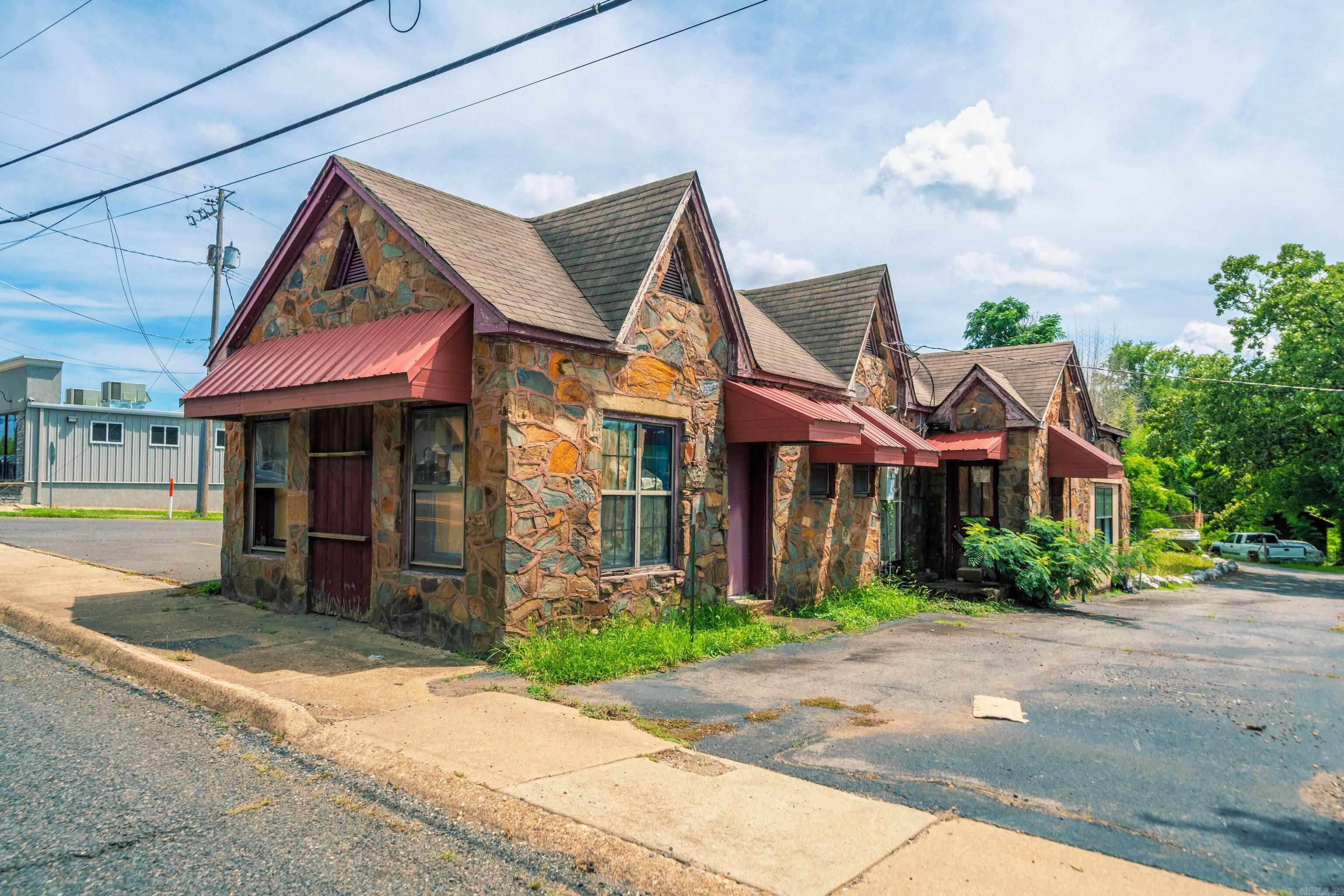 1100 & 1034 Malvern  Hot Springs, AR