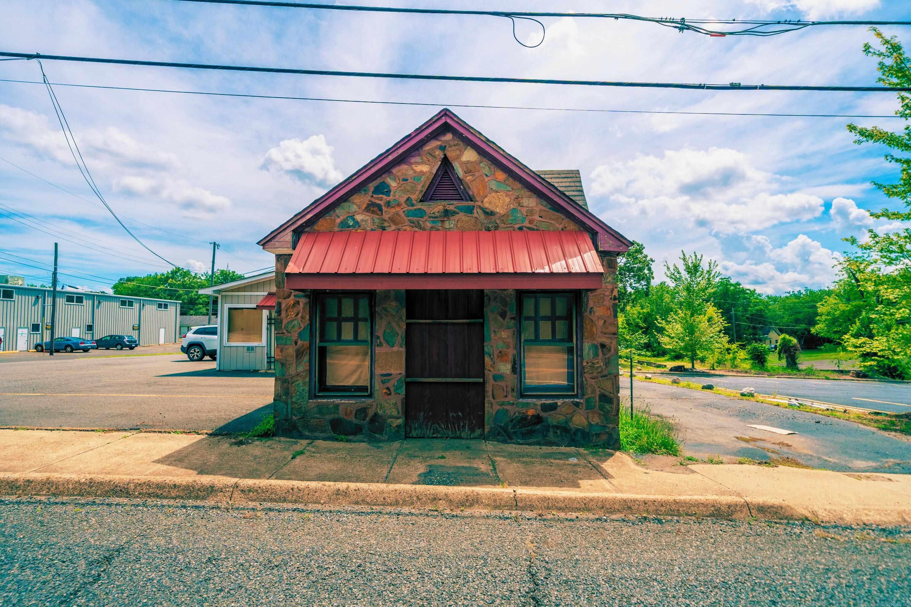 1100 & 1034 Malvern  Hot Springs, AR