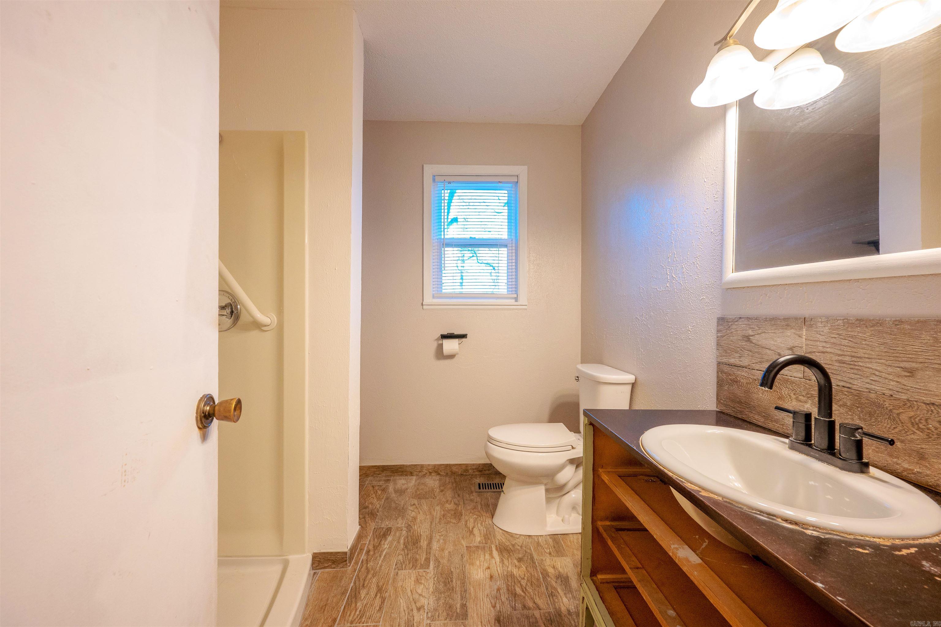 150 Bugger Hollar  Batesville, AR