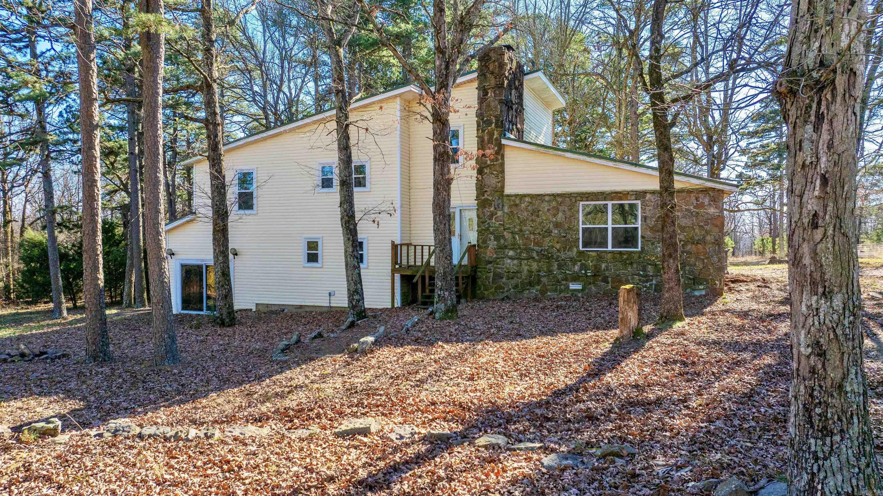 150 Bugger Hollar  Batesville, AR