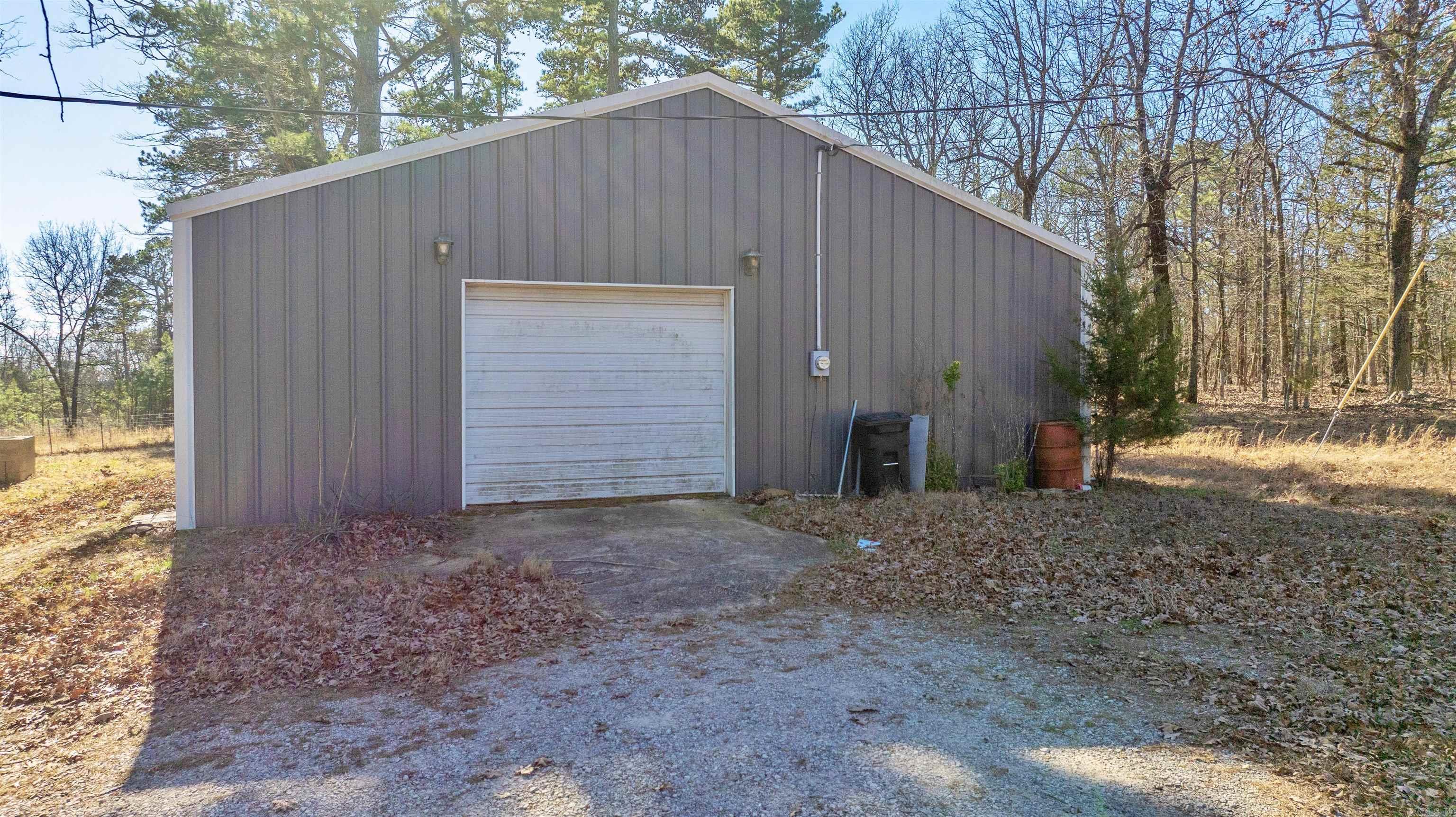 150 Bugger Hollar  Batesville, AR