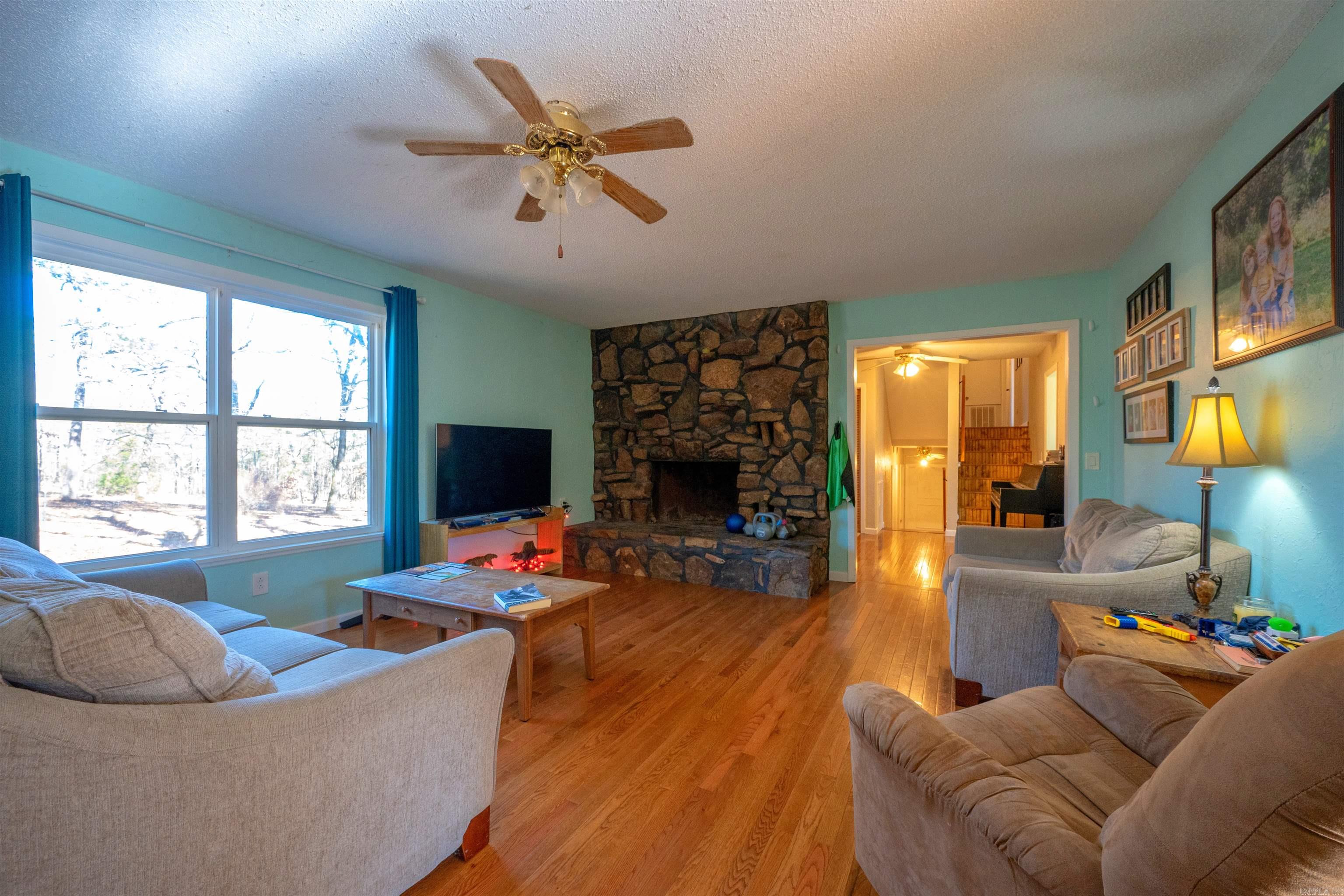 150 Bugger Hollar  Batesville, AR