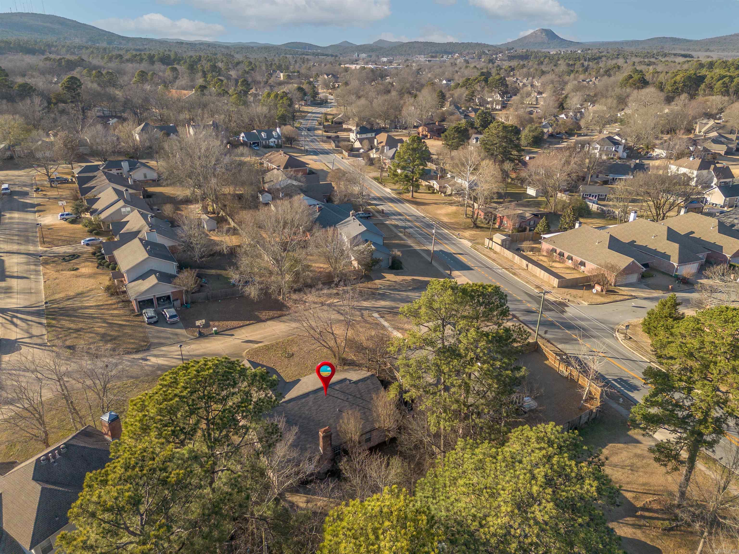 4305 Holmes Drive Little Rock, AR 72223