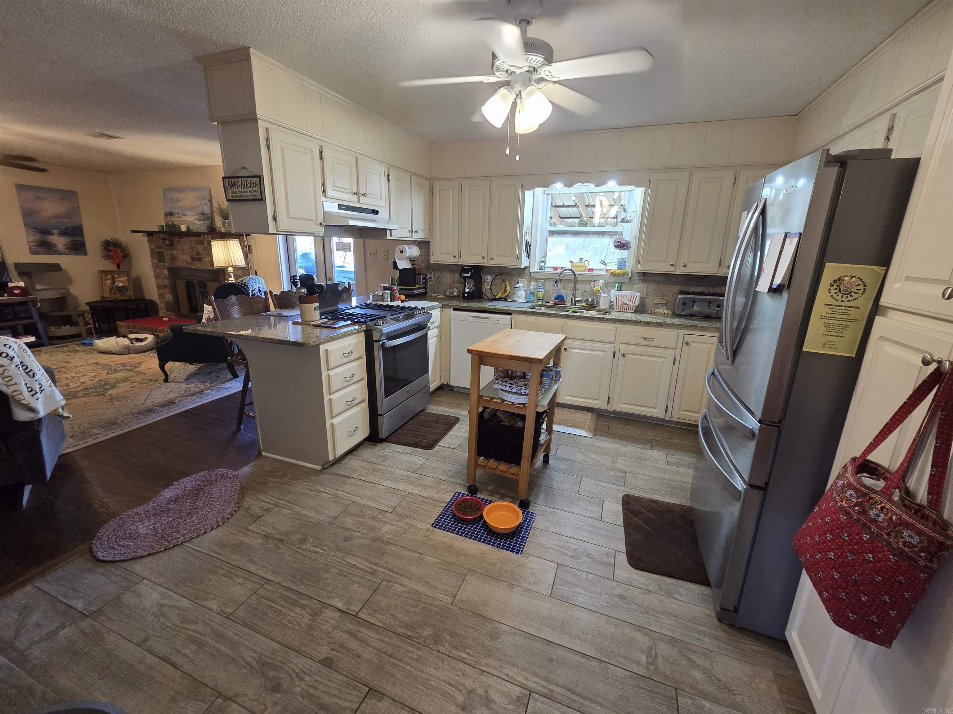 10 Leaning Pines Rd Cabot, AR 72023