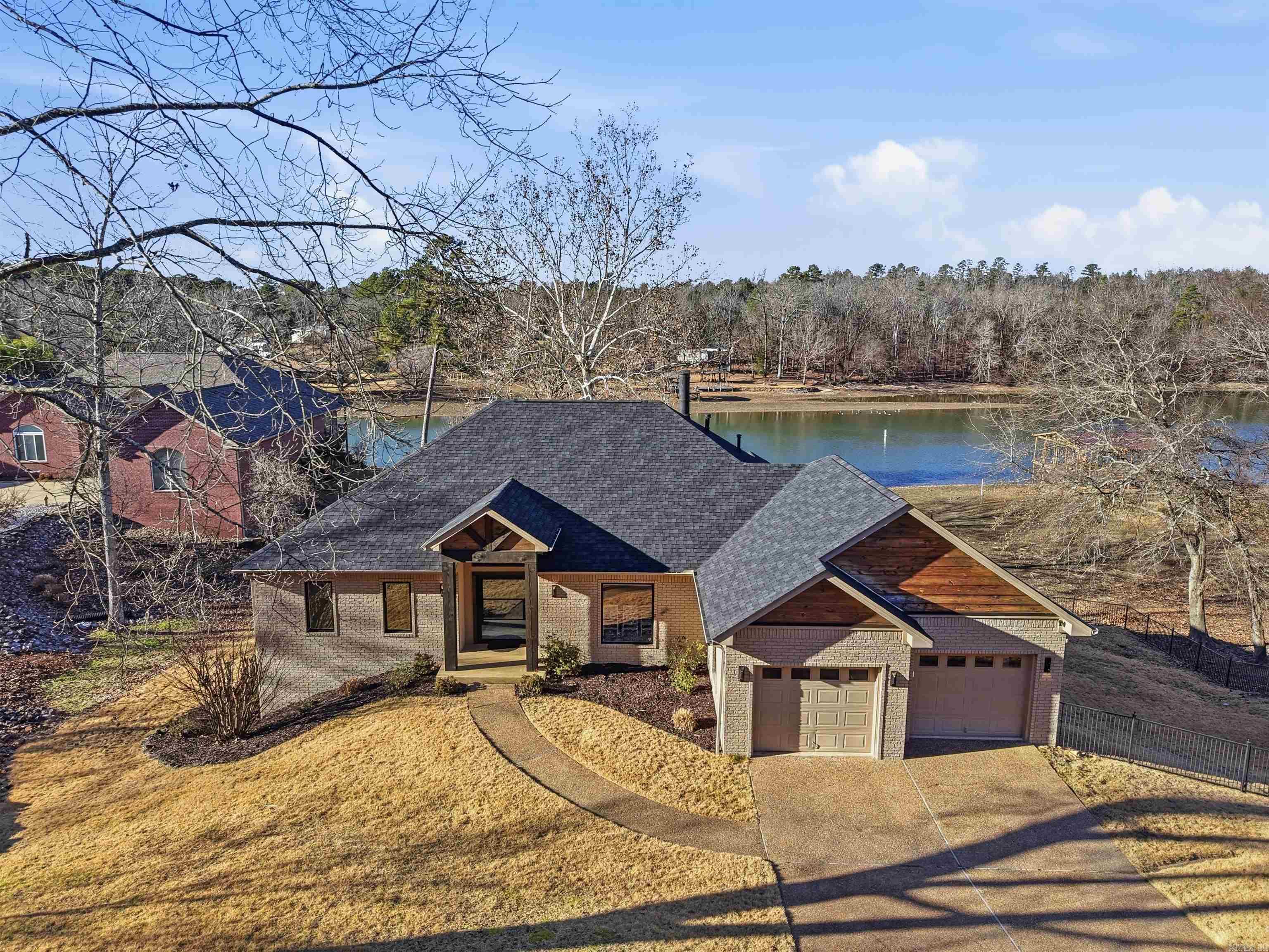 170 Lake Forest Shores  Hot Springs, AR