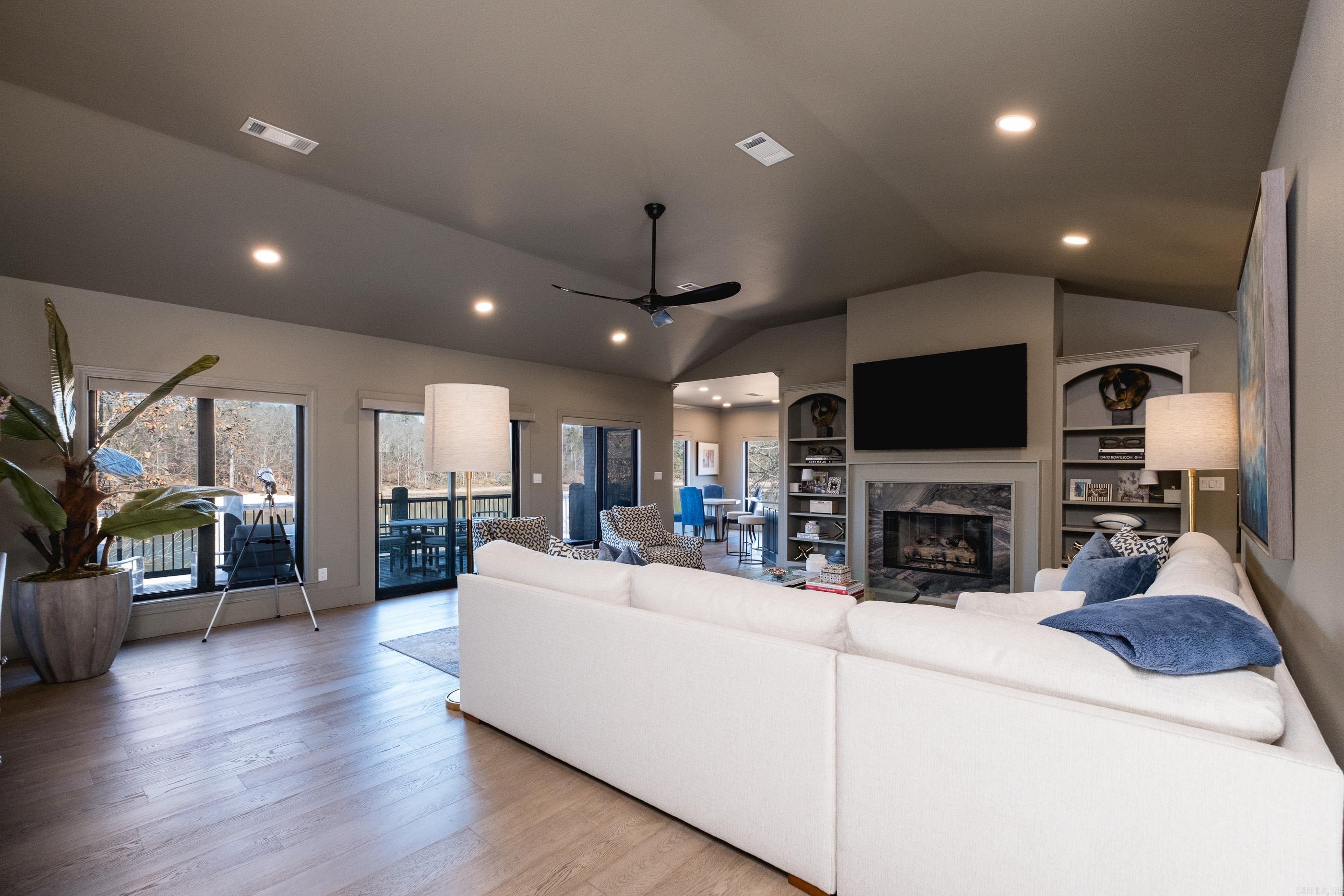 170 Lake Forest Shores  Hot Springs, AR