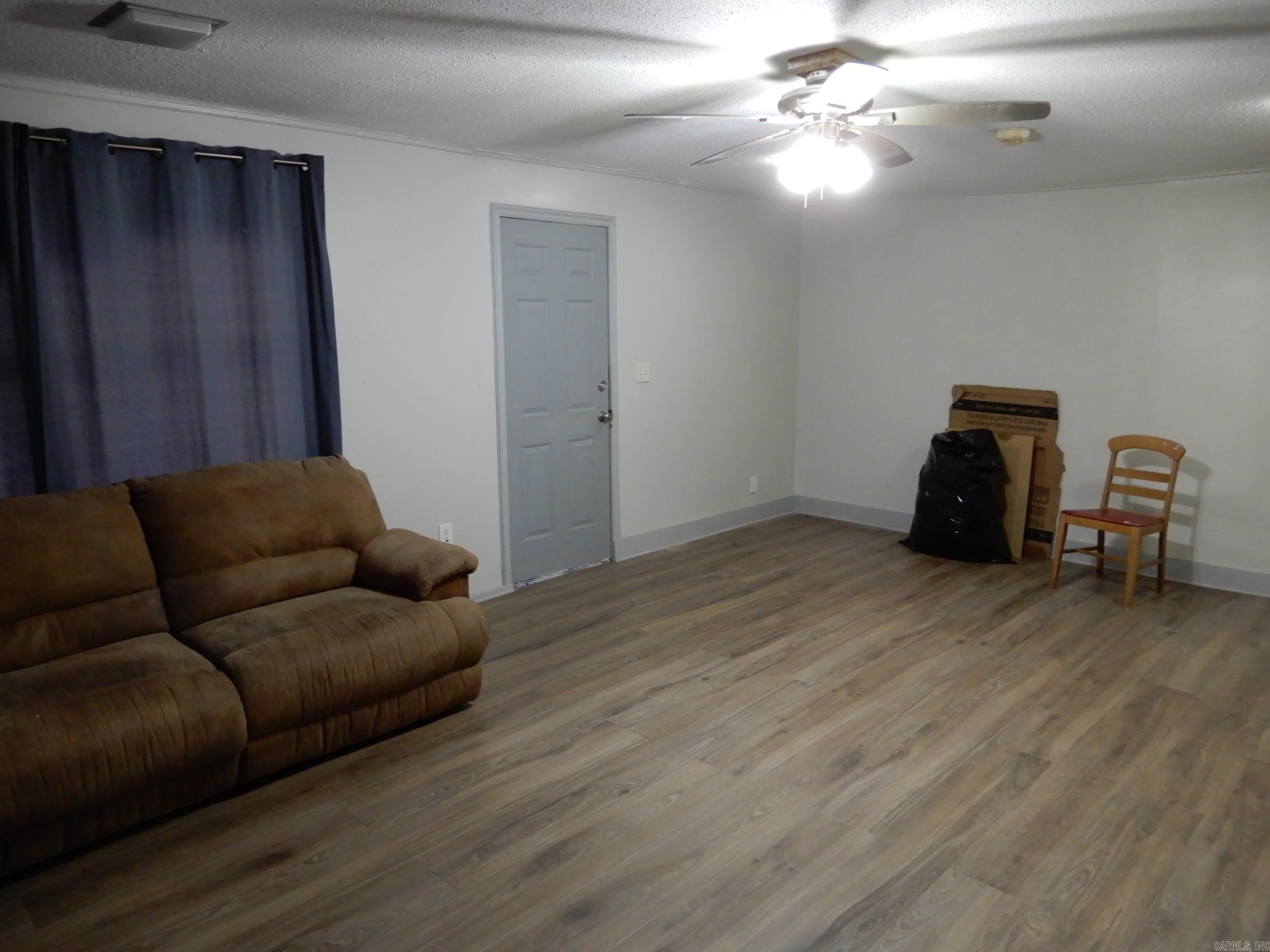 1004 S Elm  Bald Knob, AR