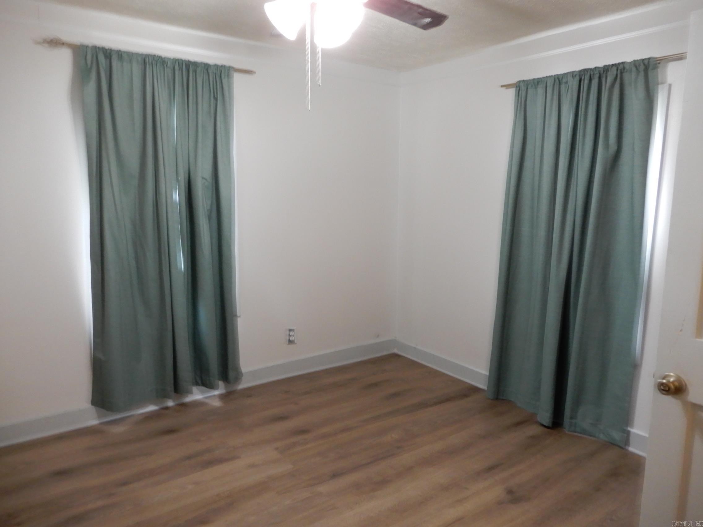 1004 S Elm  Bald Knob, AR