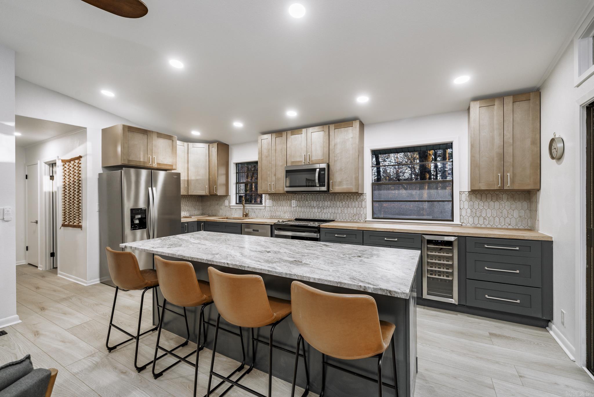 4 Tomino  Hot Springs Village, AR