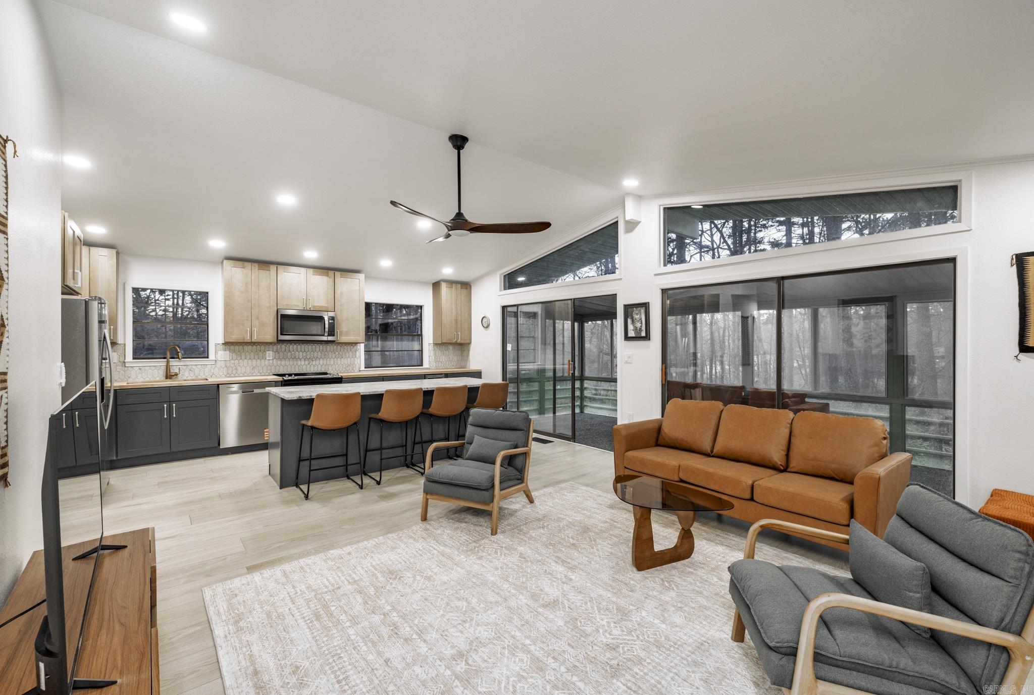 4 Tomino  Hot Springs Village, AR