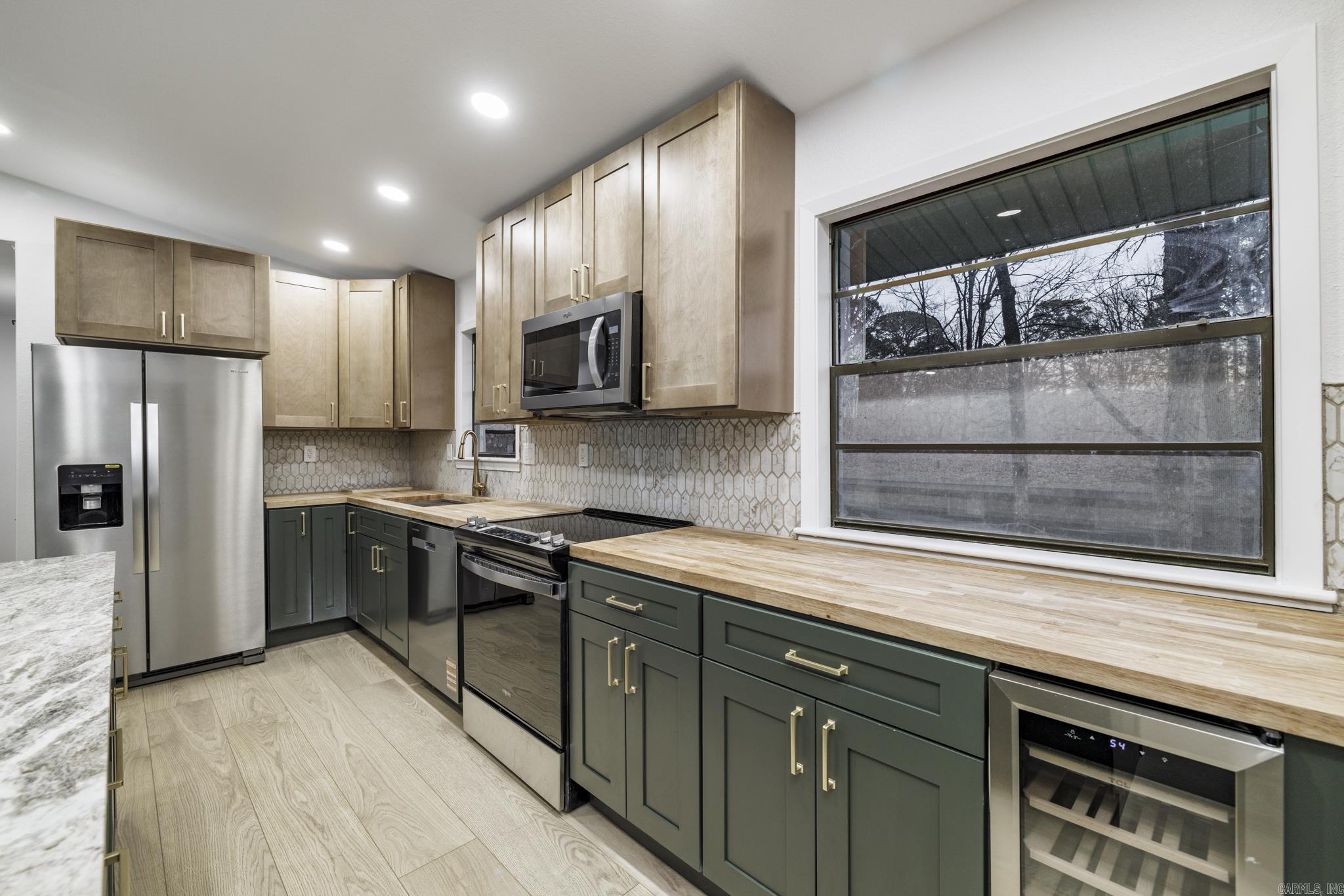 4 Tomino  Hot Springs Village, AR