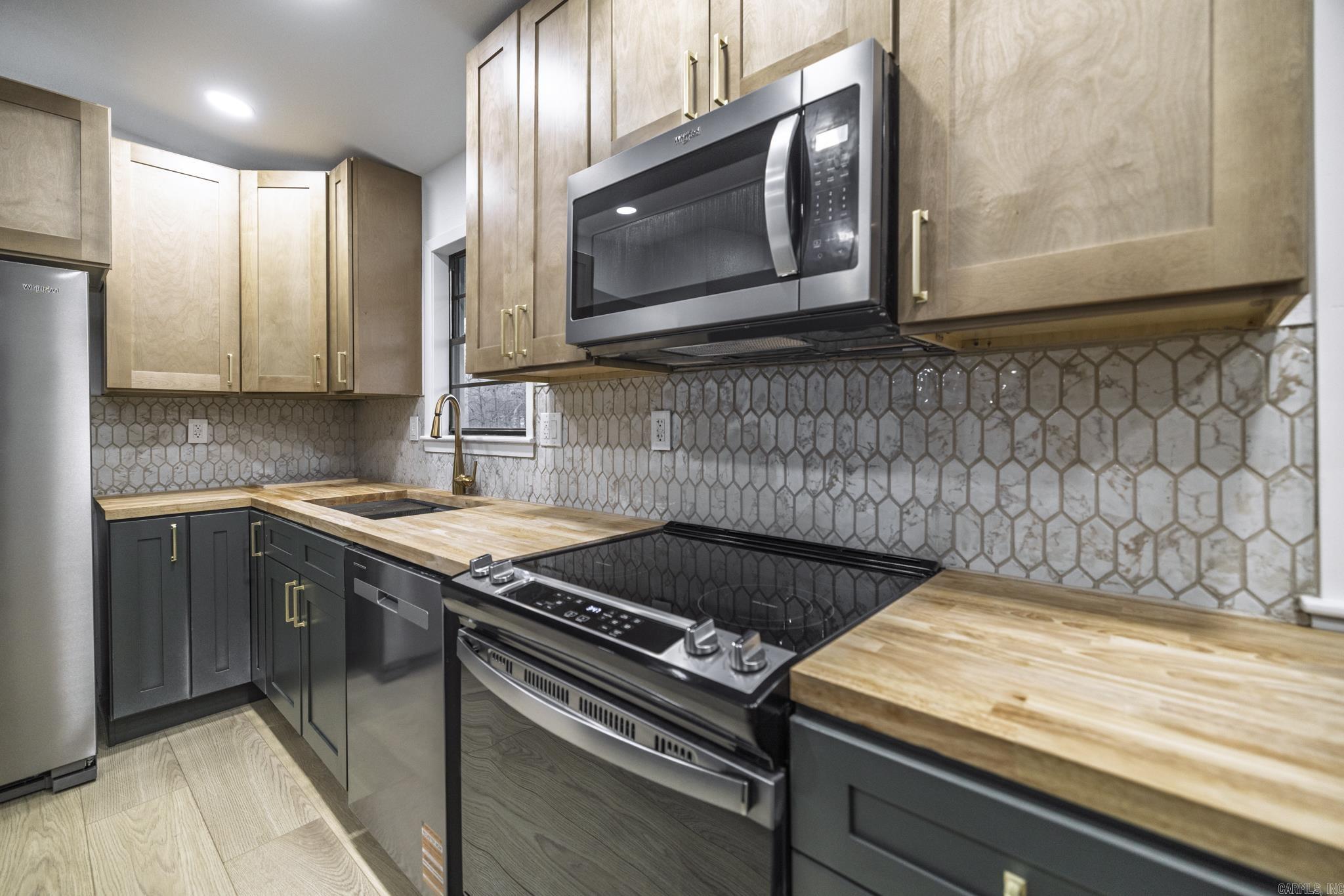 4 Tomino  Hot Springs Village, AR