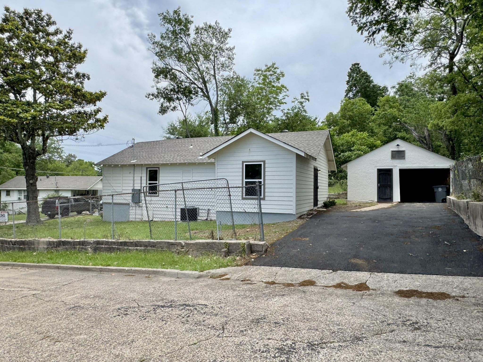 117 Lincoln  Hot Springs, AR