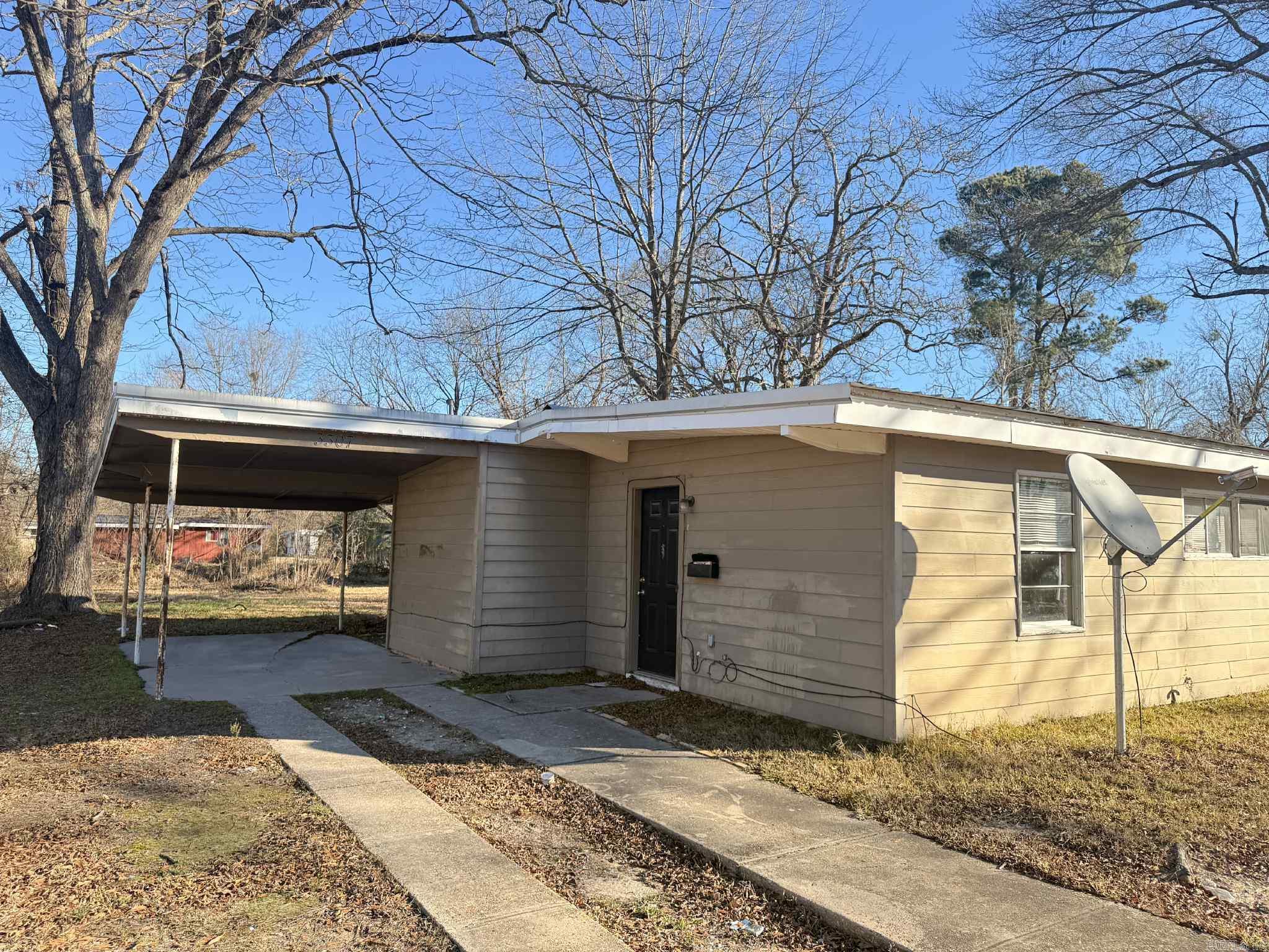 5910 W Malcomb  Pine Bluff, AR