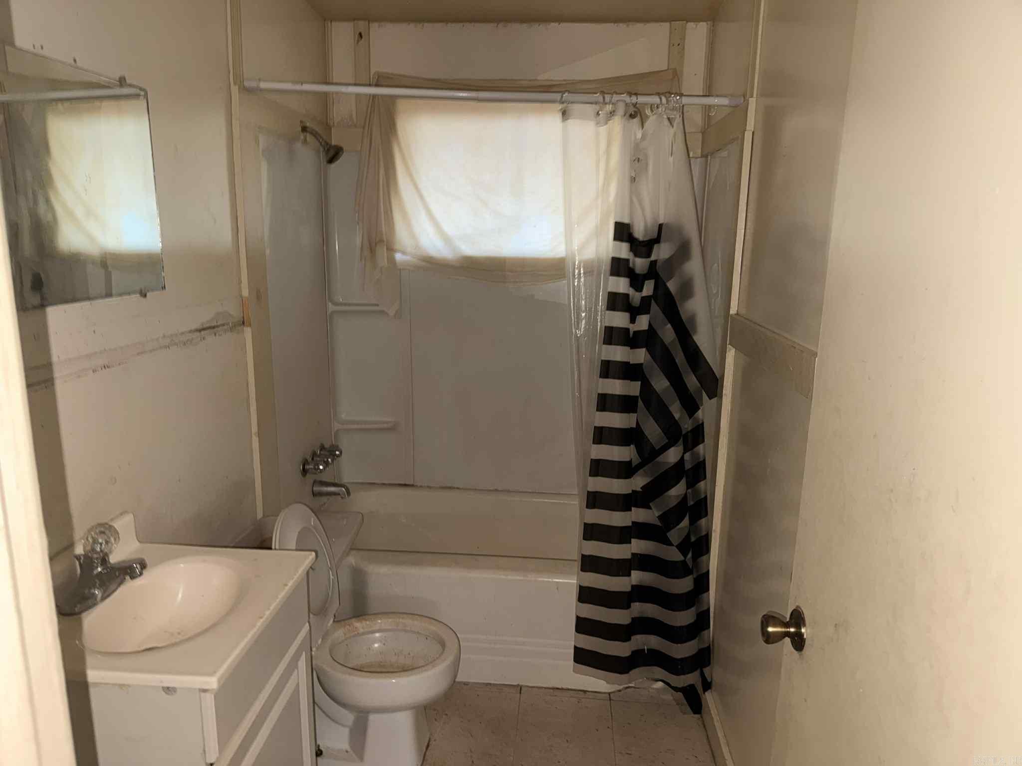 5910 W Malcomb  Pine Bluff, AR