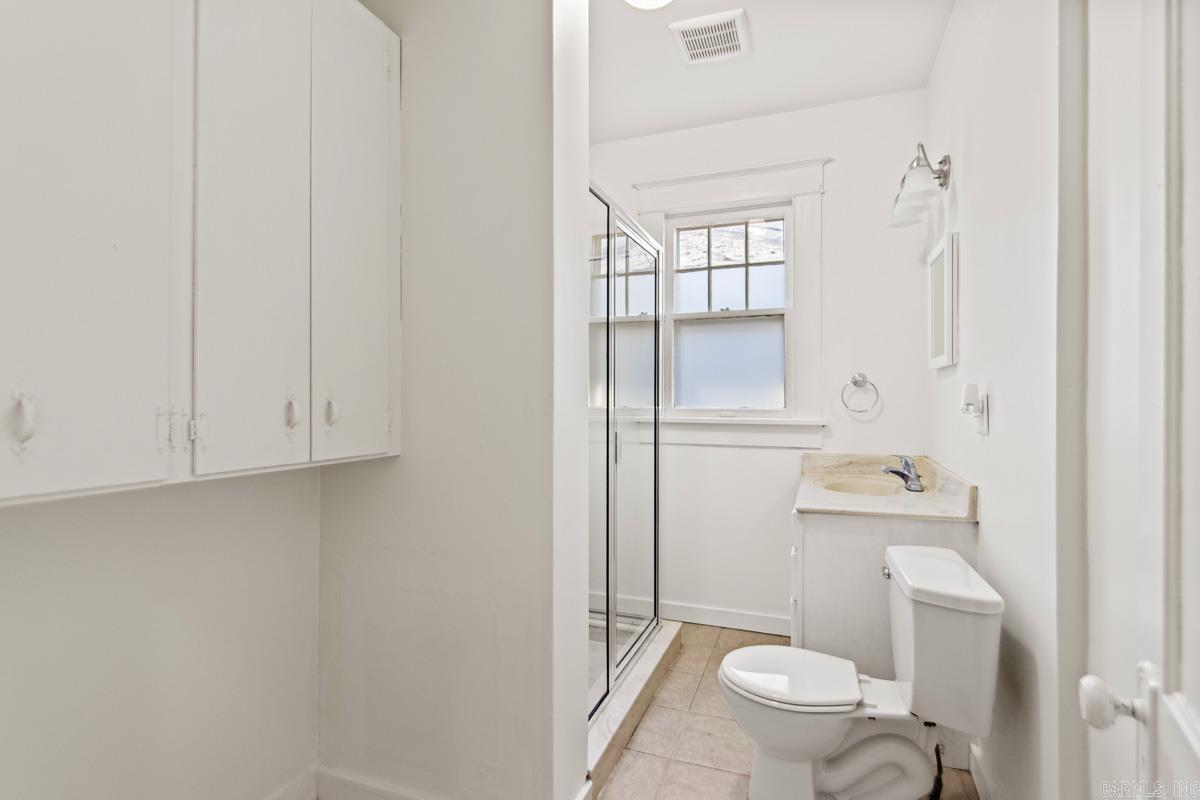 5325 B Street  Little Rock, AR