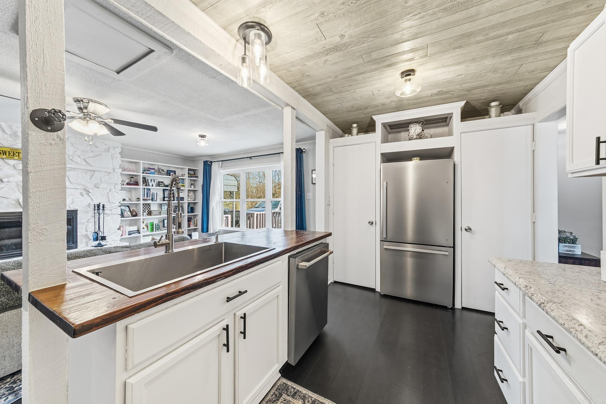 910 Markham  Ward, AR