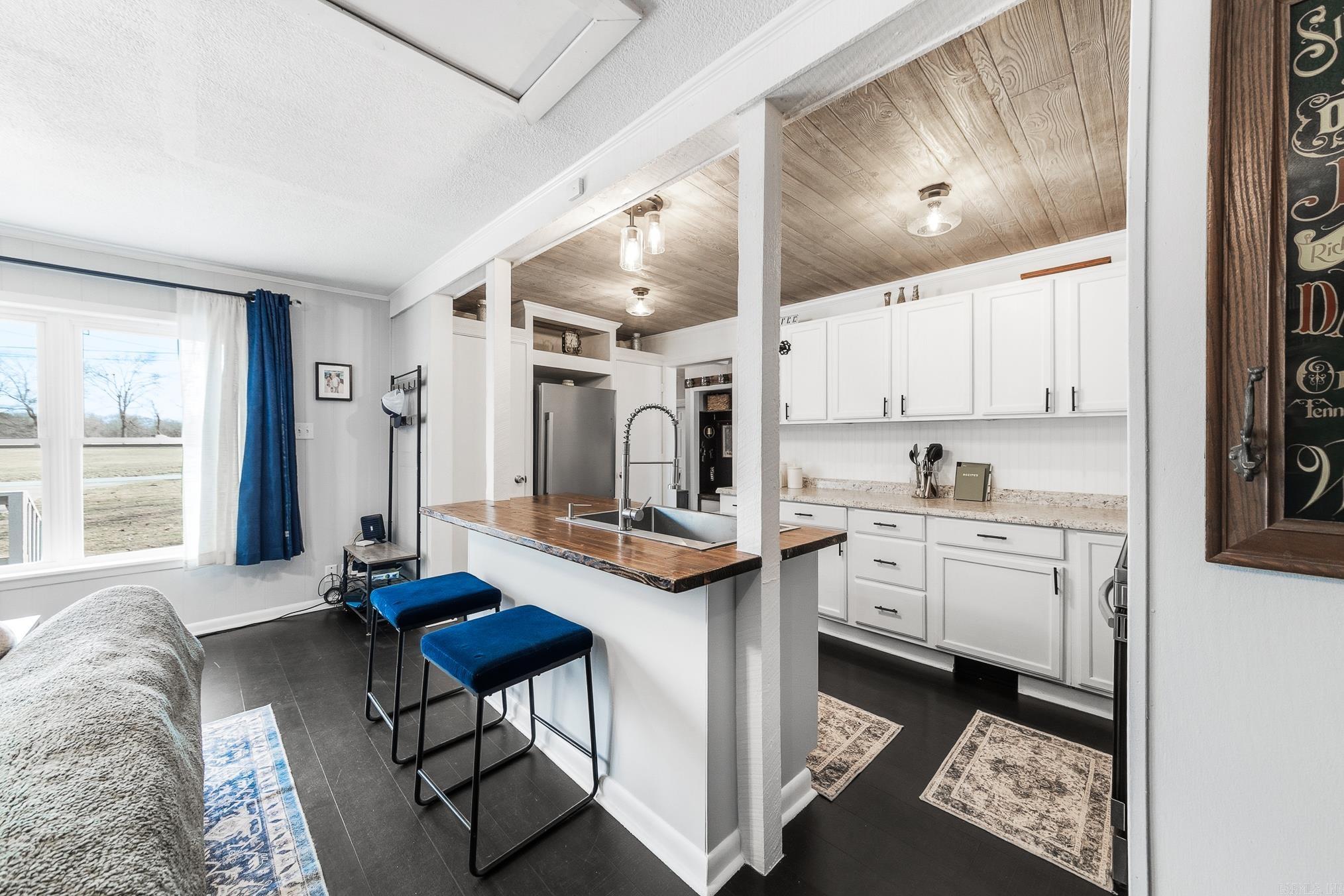 910 Markham  Ward, AR