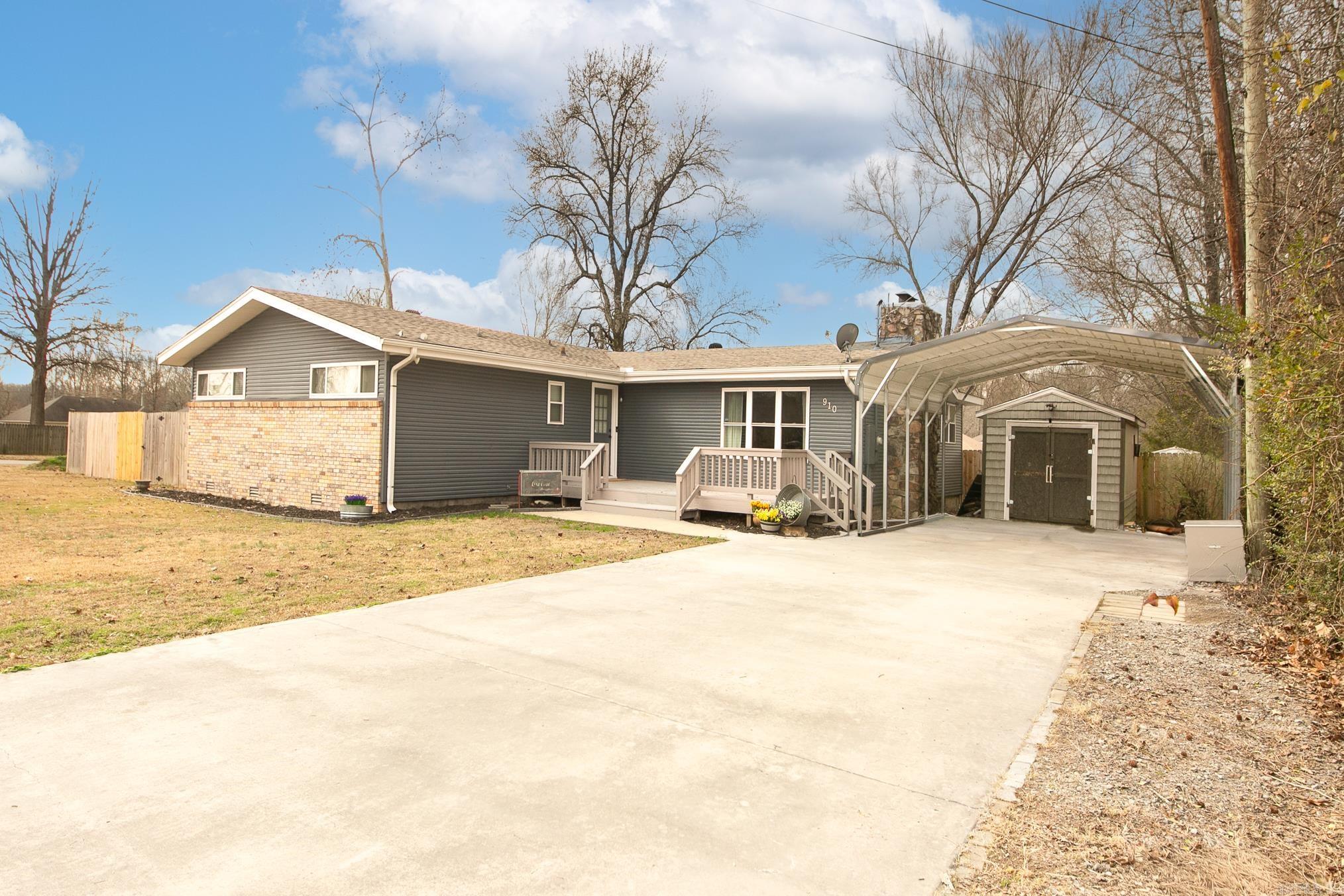 910 Markham  Ward, AR