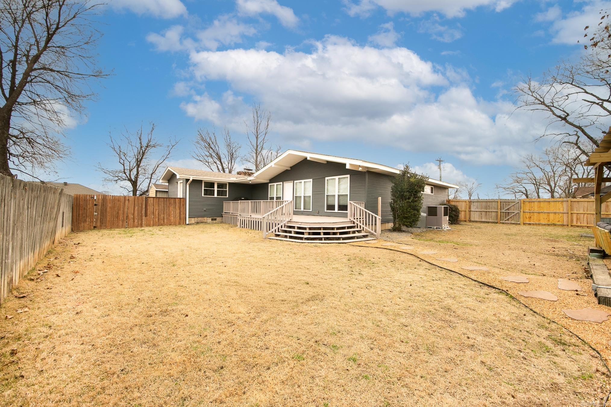 910 Markham  Ward, AR