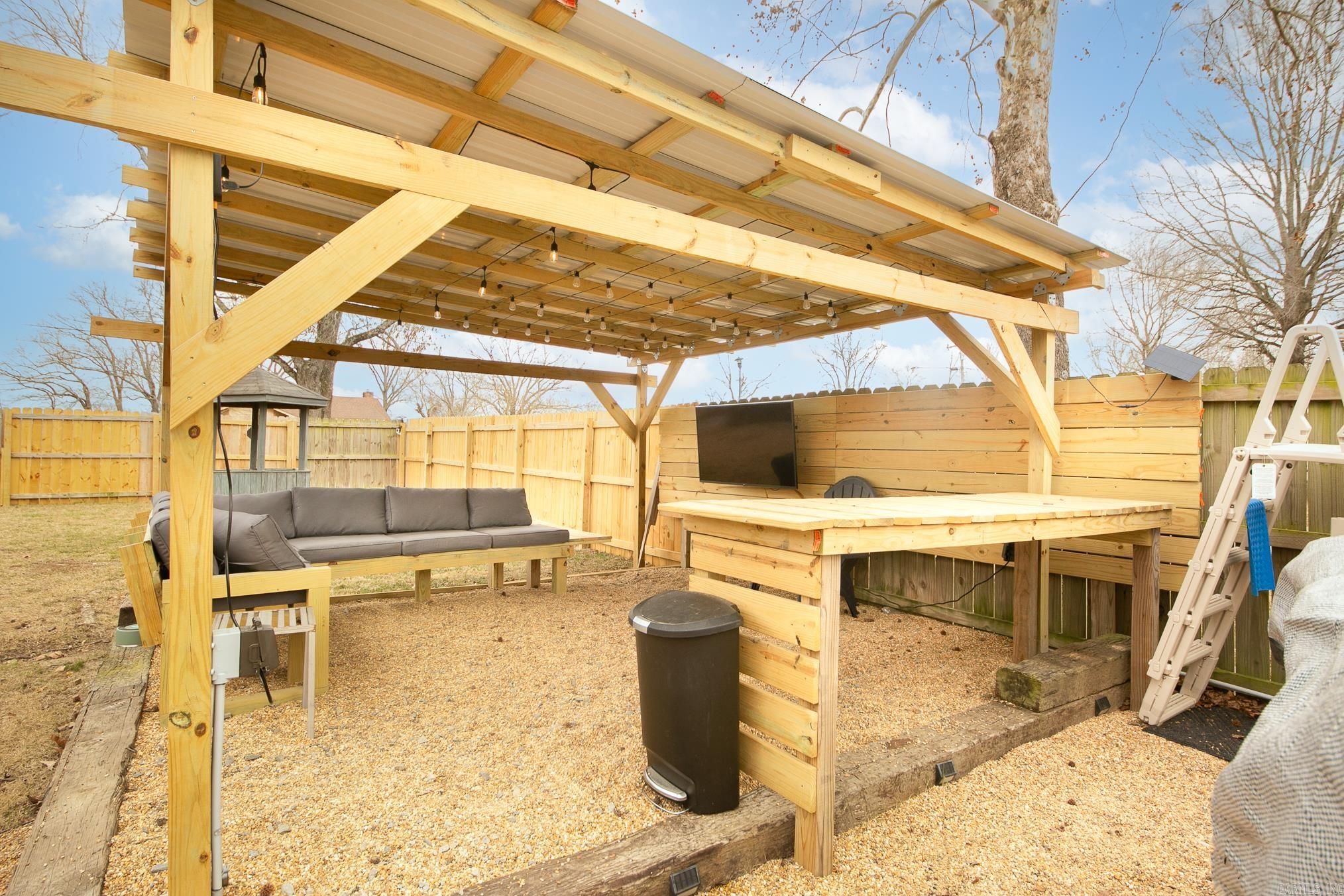 910 Markham  Ward, AR