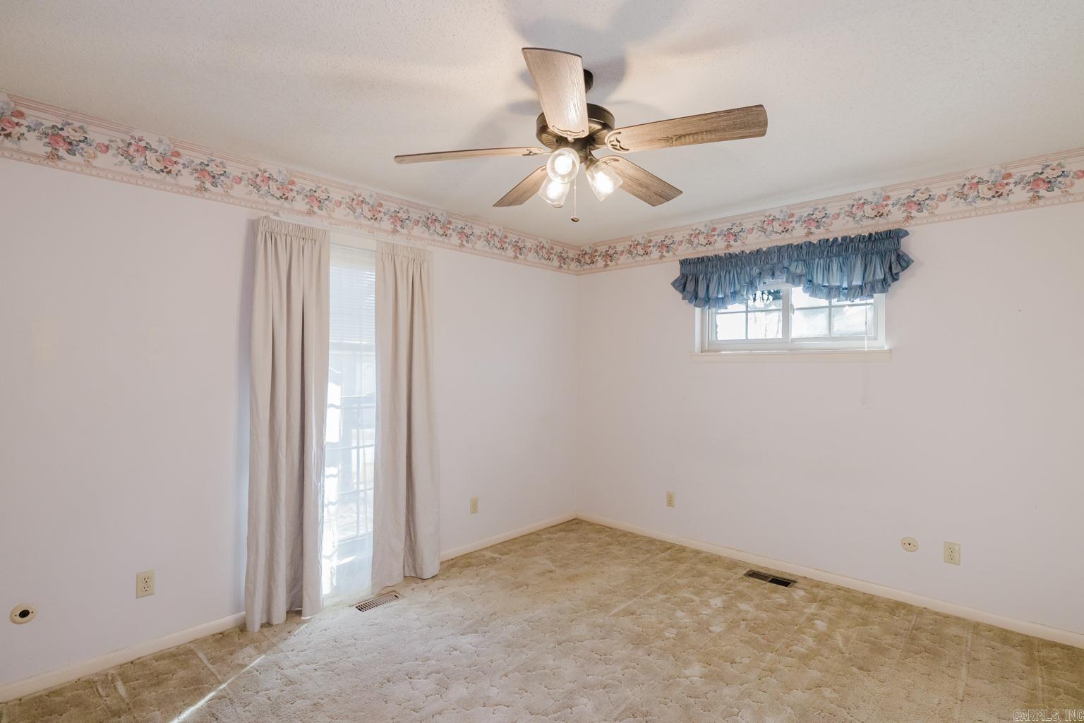 5713 N Walnut  North Little Rock, AR