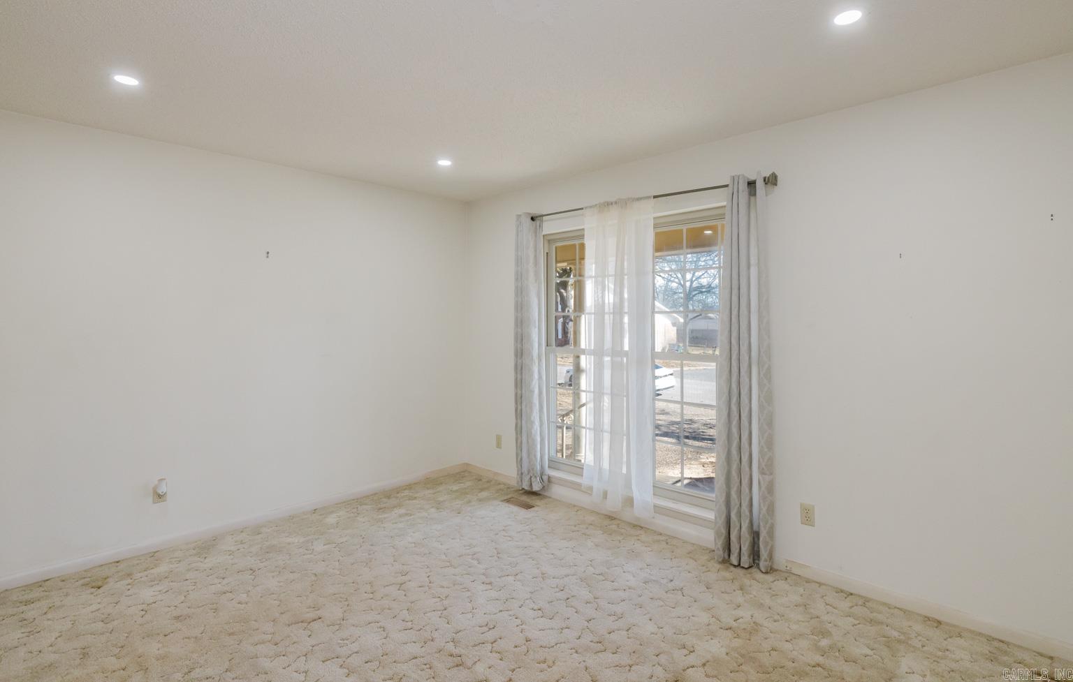 5713 N Walnut  North Little Rock, AR