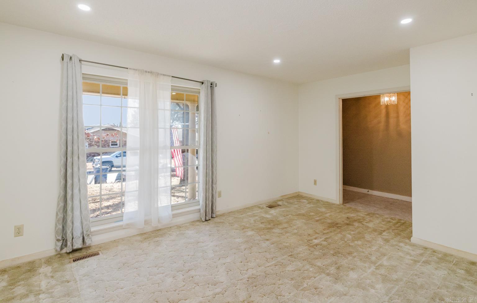 5713 N Walnut  North Little Rock, AR