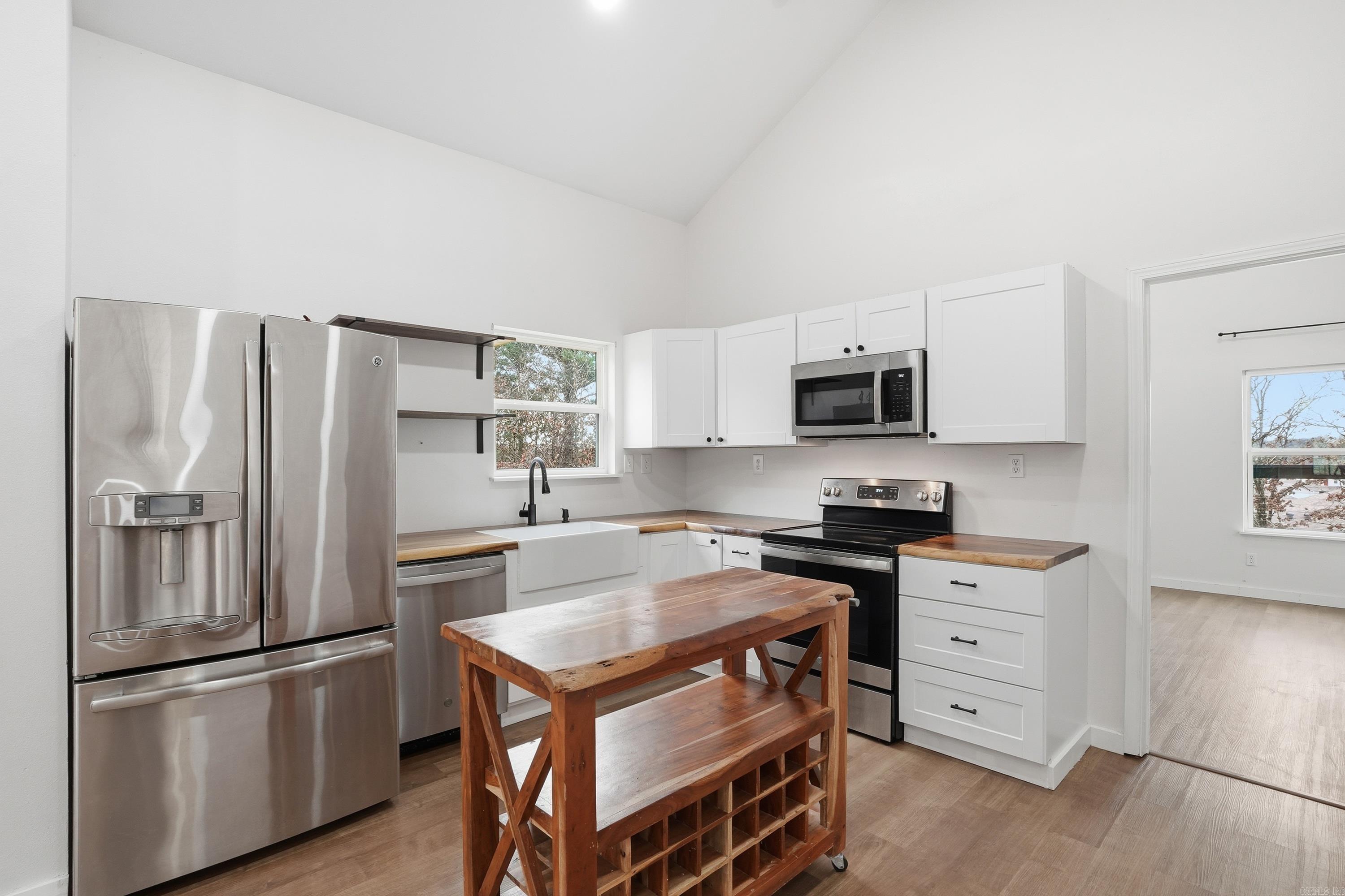 74 Hays Hill  Conway, AR