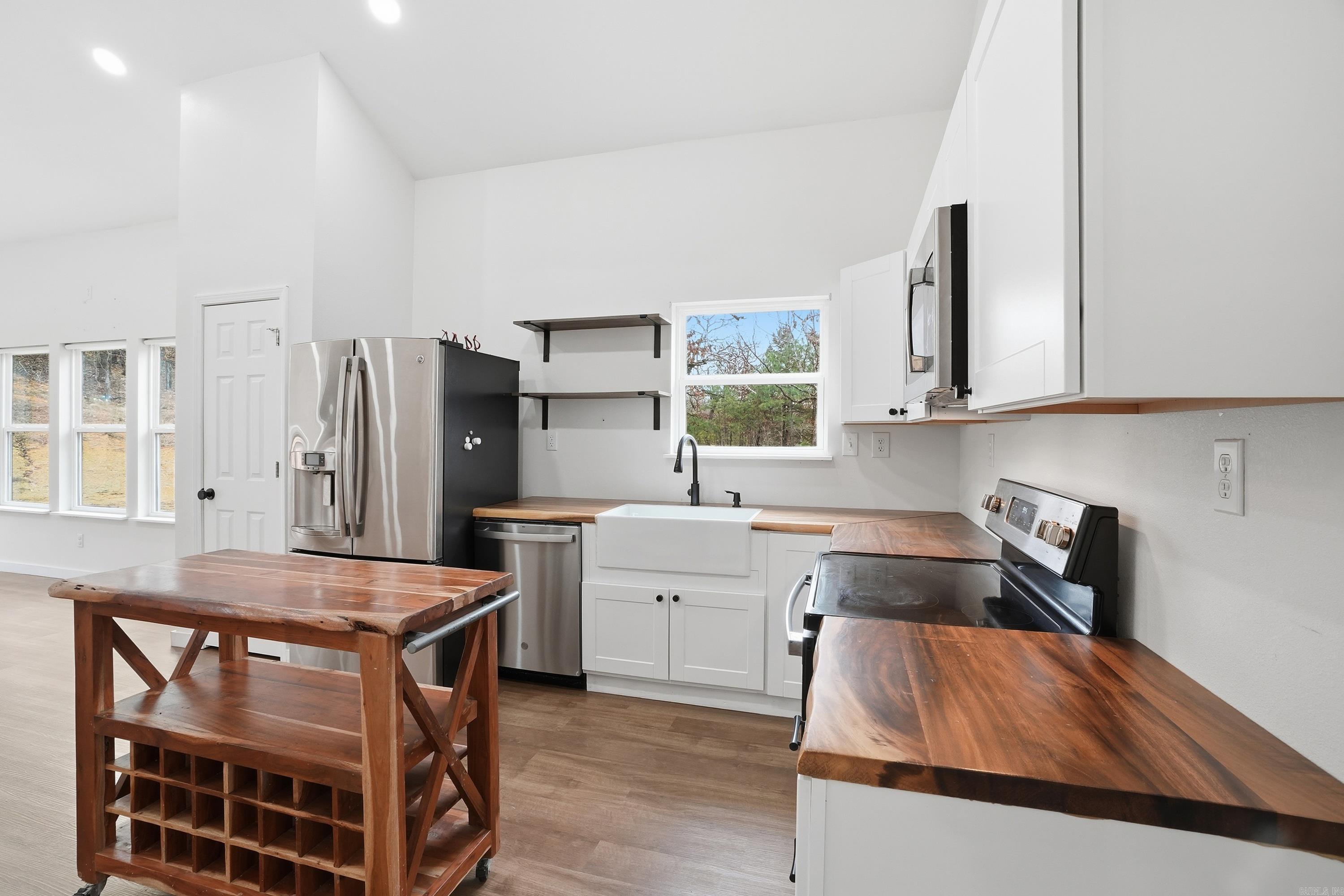 74 Hays Hill  Conway, AR