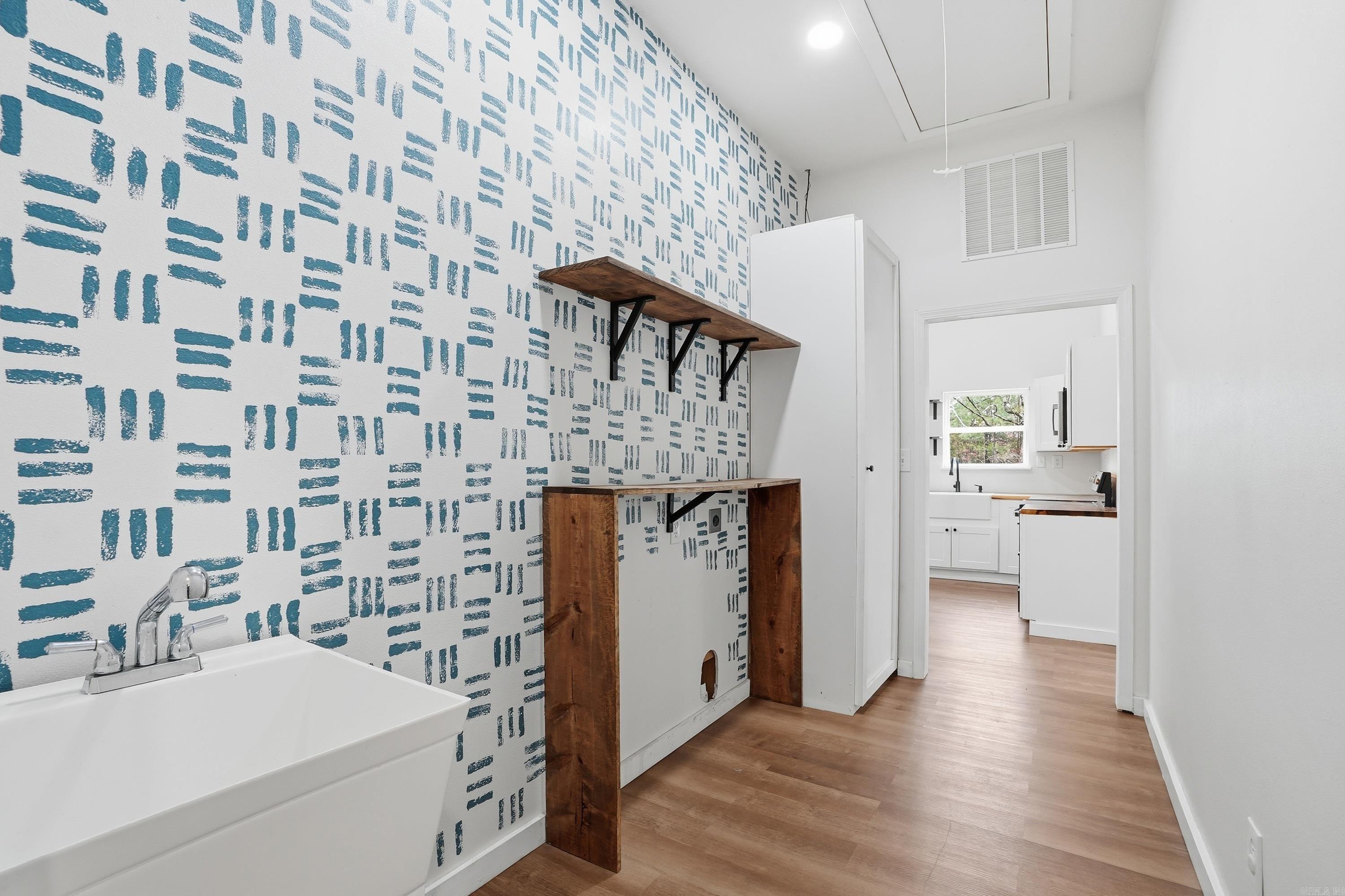 74 Hays Hill  Conway, AR