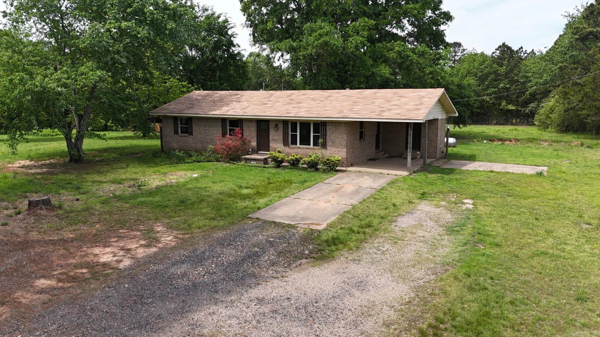 212 Polk Road 88 Mena, AR 71953