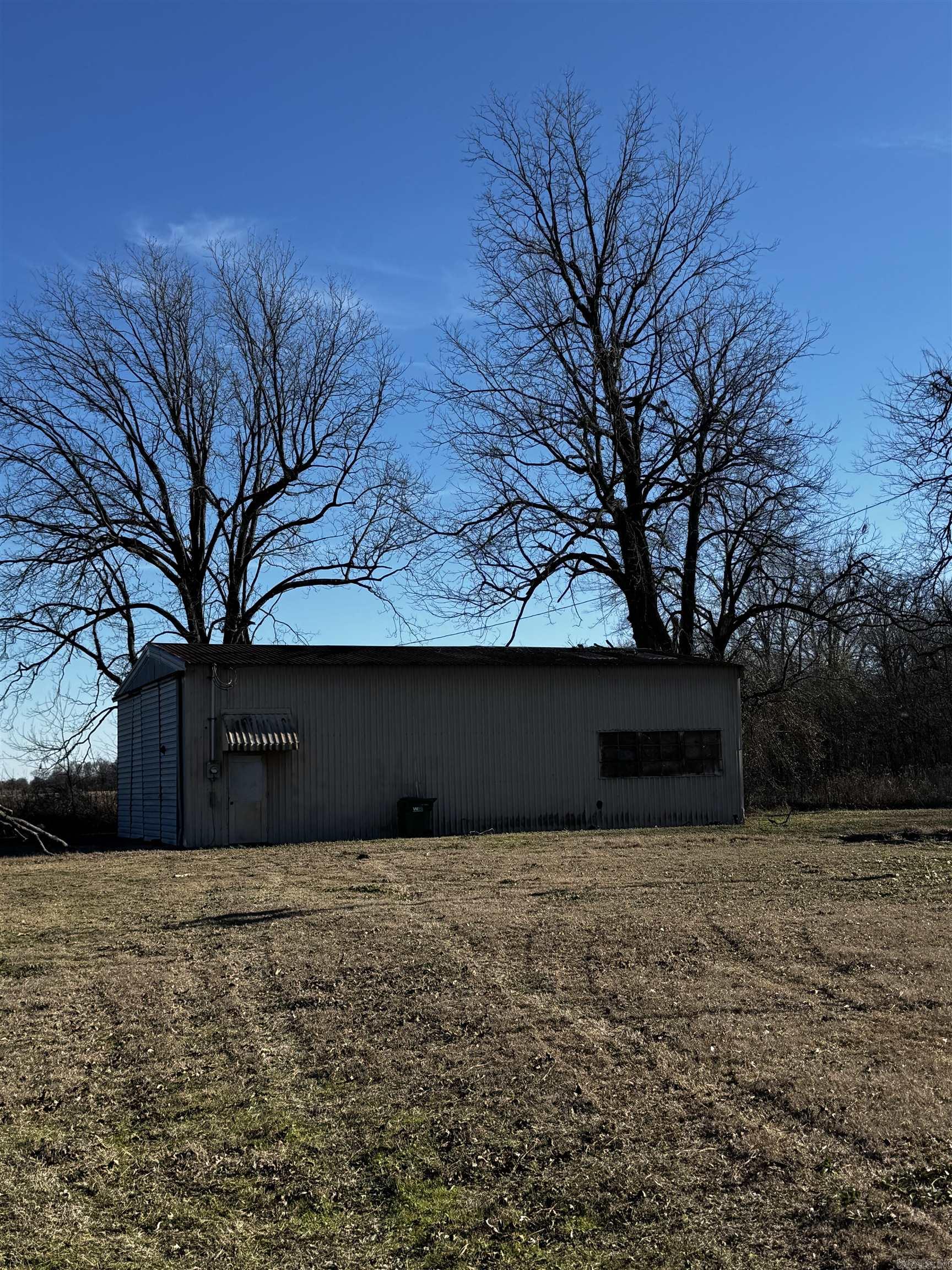 505 E Main  Sherrill, AR