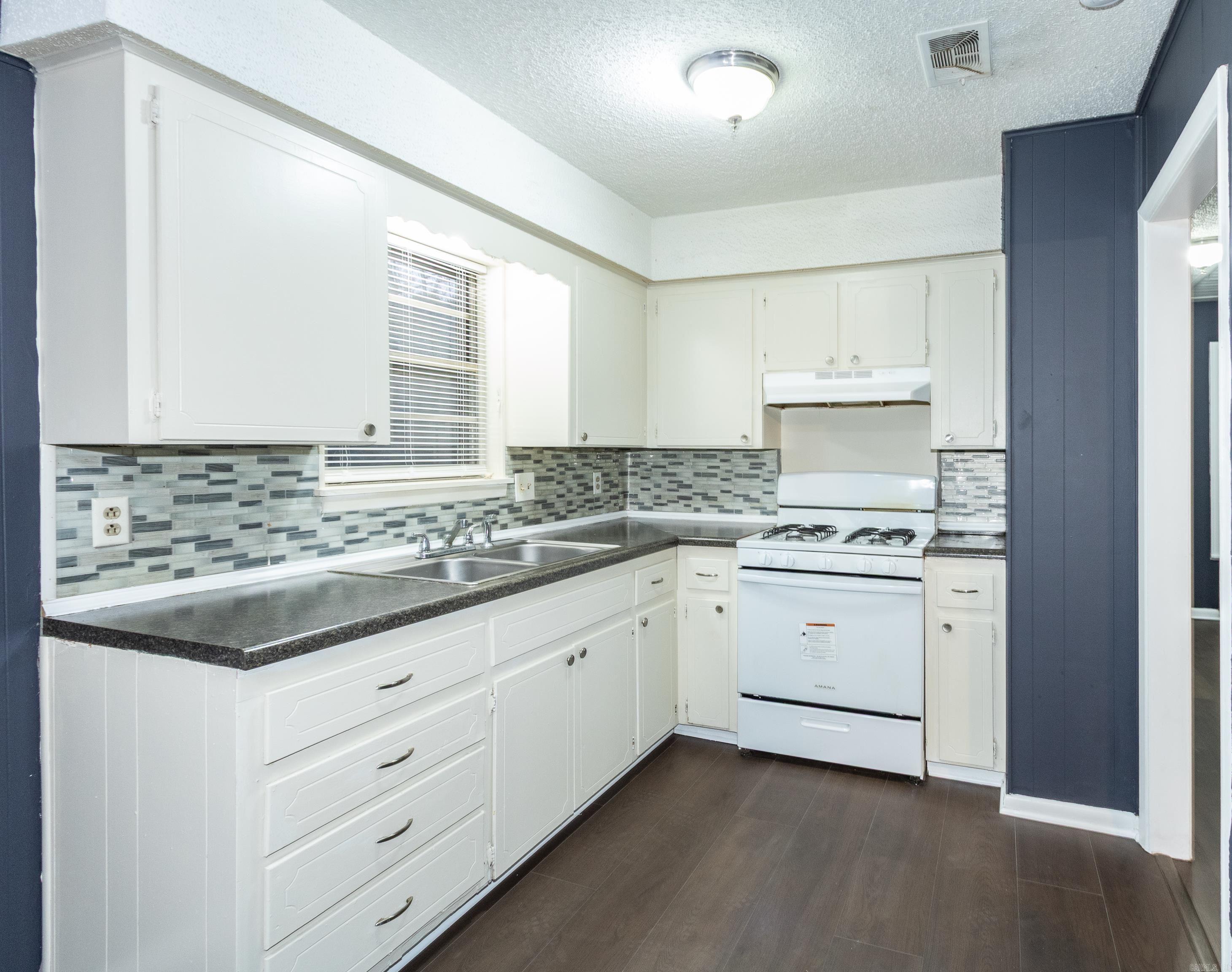 4624 Manchester  Little Rock, AR