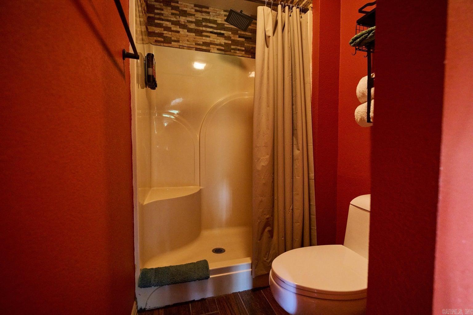 1 Kiawnie Circle  Hardy, AR