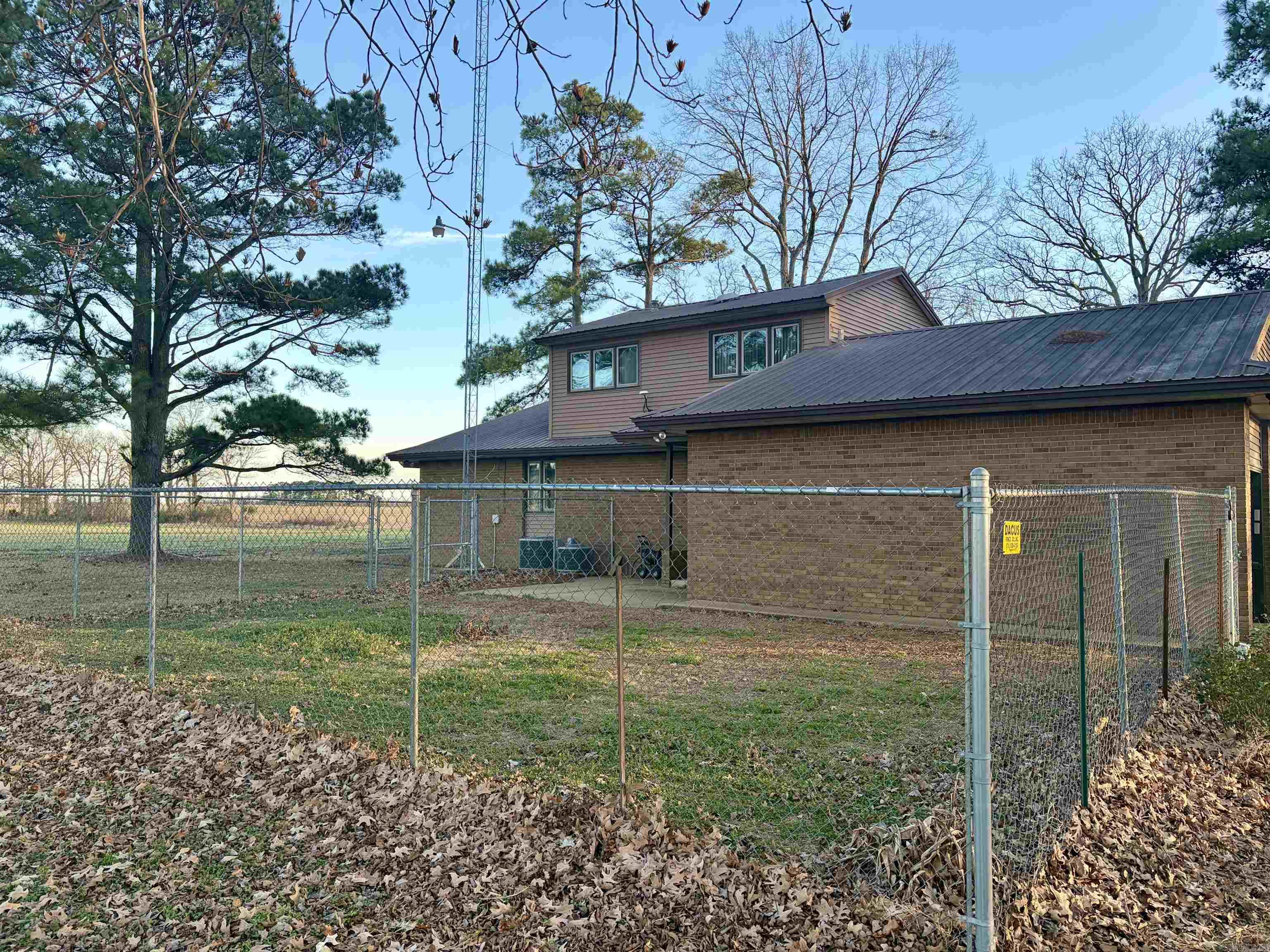 100 CR 1240 Hickory Ridge, AR 72347